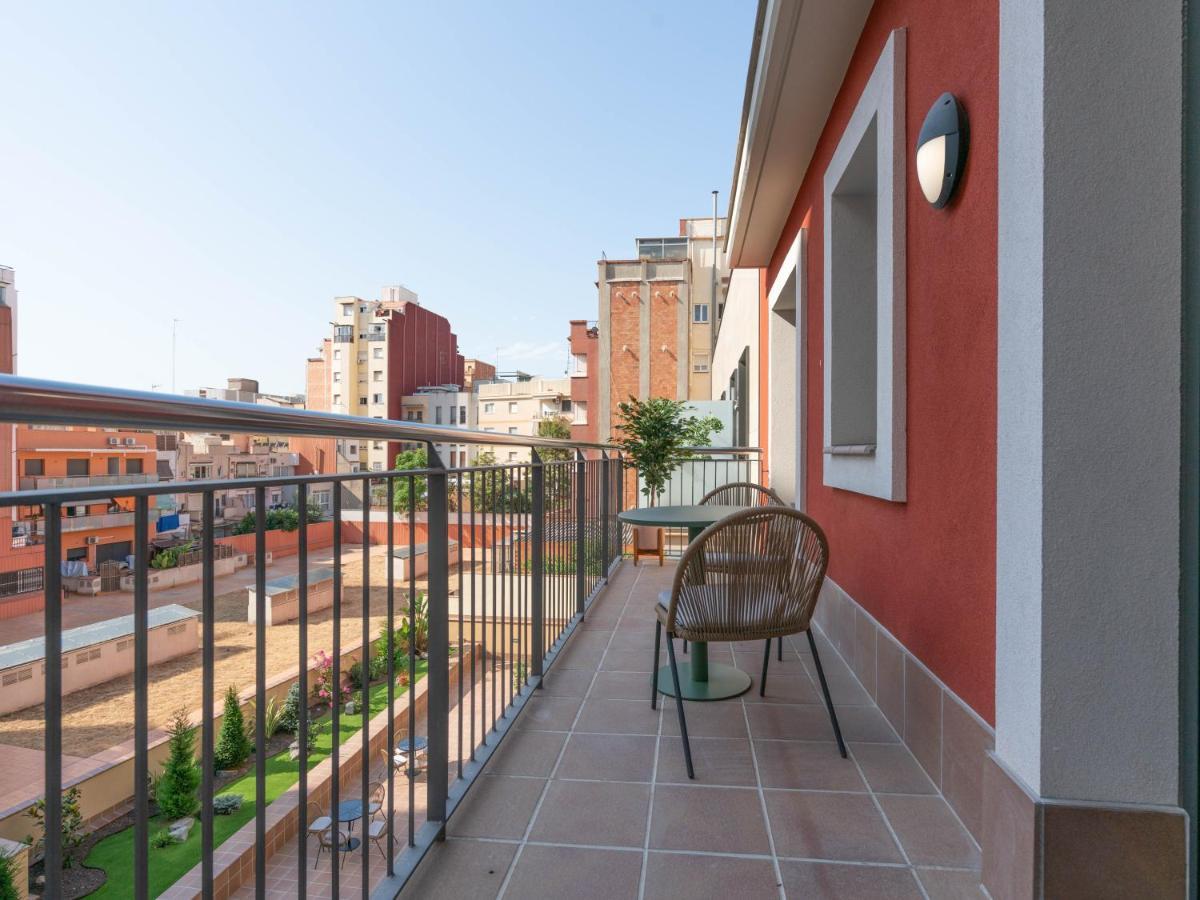 Limehome Carrer De Besalu 90 - Temporal * Barcelona