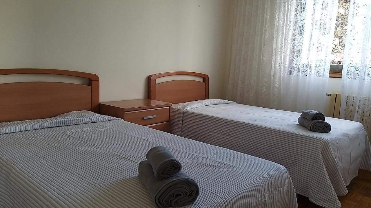 Сasa de vacaciones Casa Con Piscina En Ramiras, Ourense *