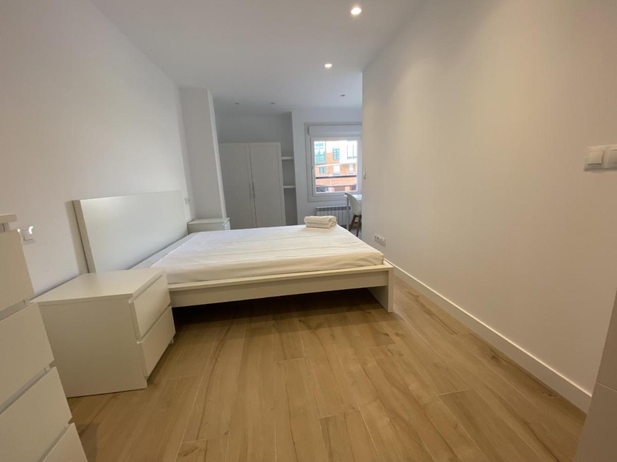 Apartment Clinica Universitaria Y Hospitales *