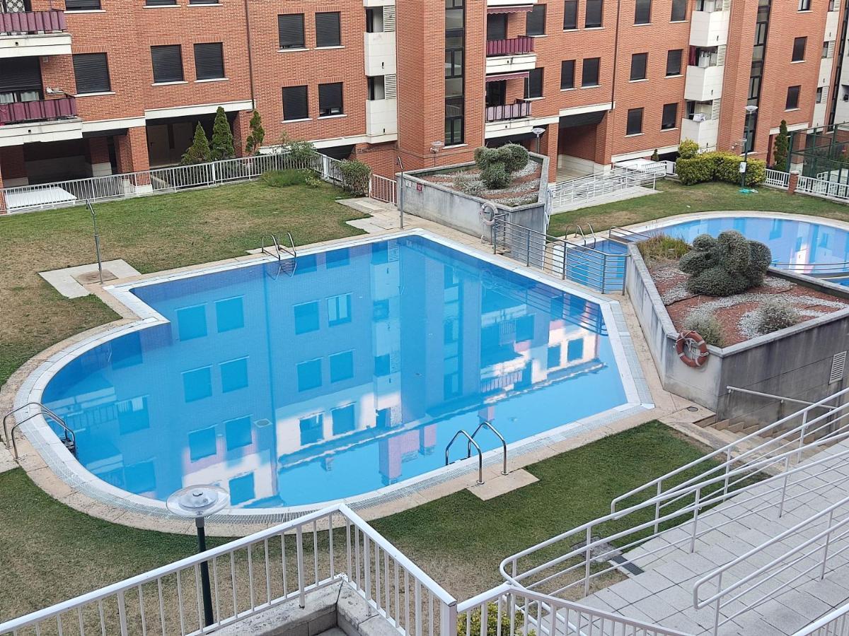 Precioso Apartamento Con Terraza, Pistas De Padel Y Piscinas Apartamento