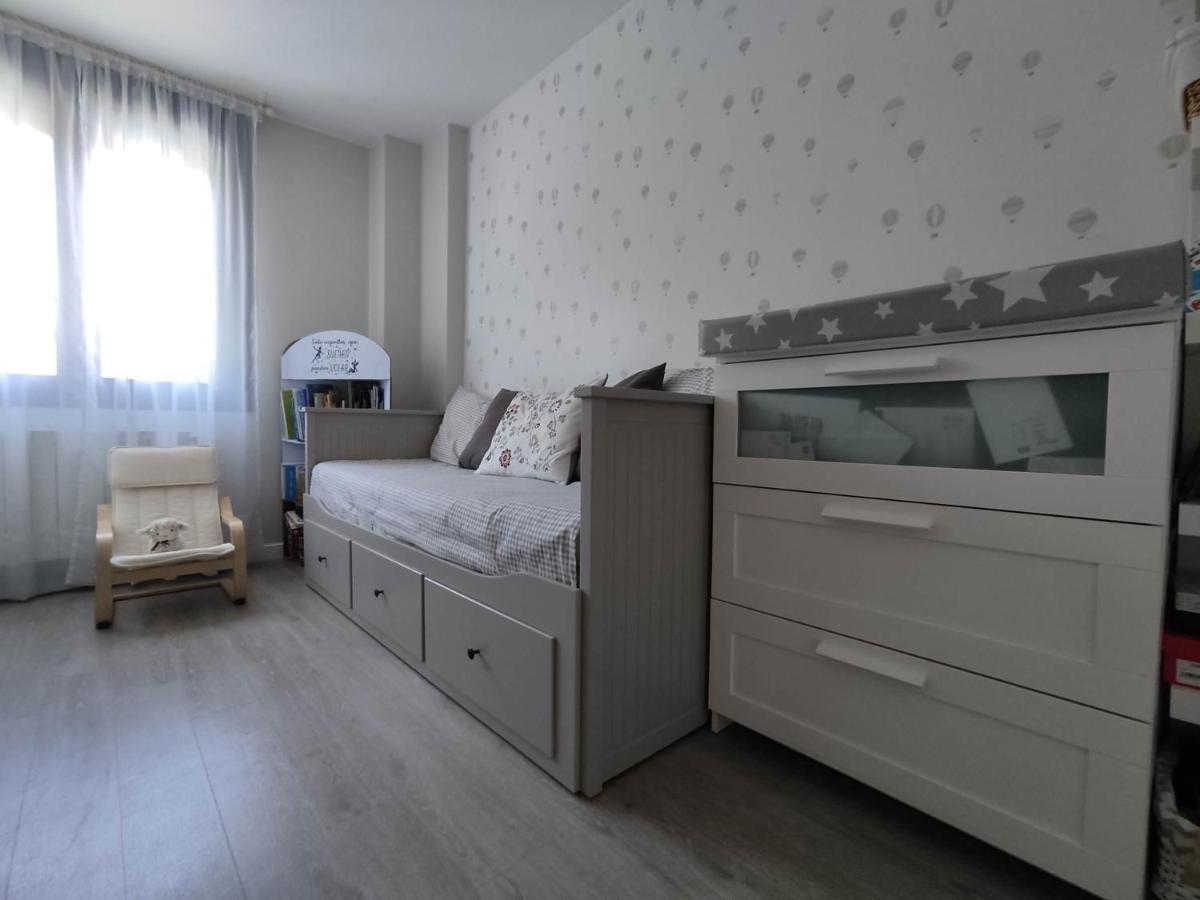 Precioso Apartamento Con Terraza, Pistas De Padel Y Piscinas