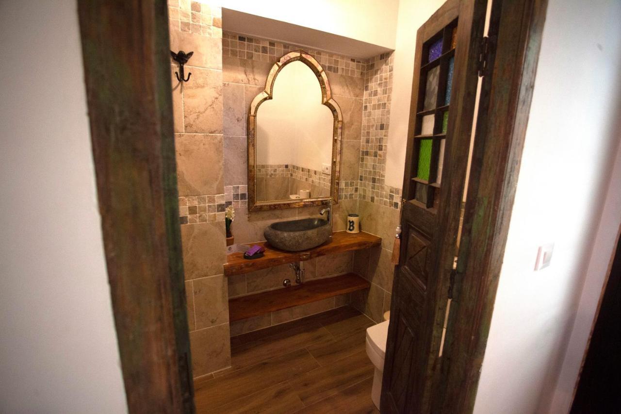 El Palacete De Cuevas Country house