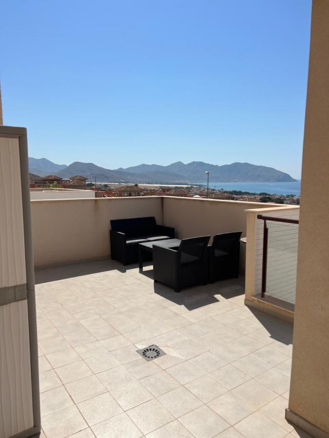 Sea View Apartament *