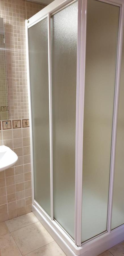 Hostal El Rastro Pensión