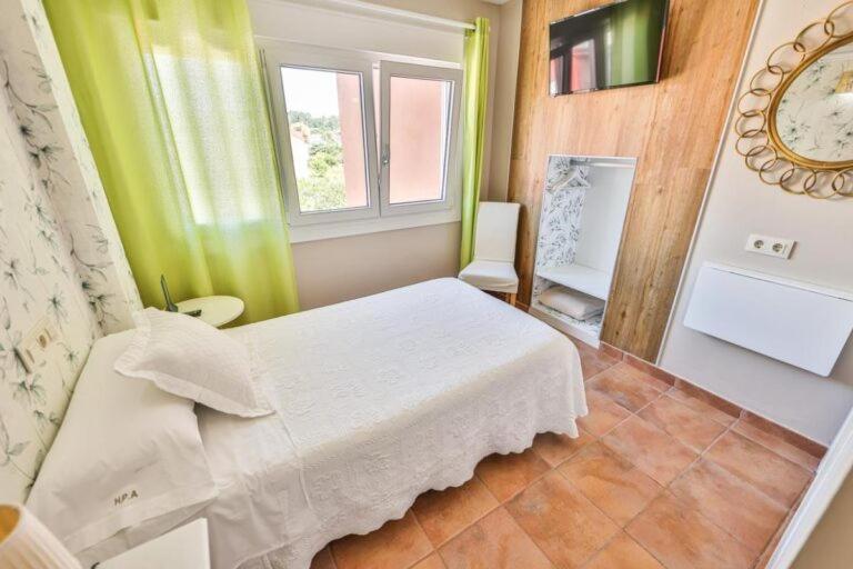 Puerto Arnela Hotel Camarinas