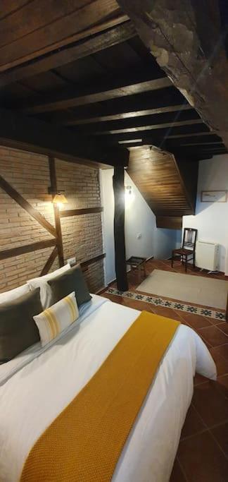 Sefardi, Barrio Judio De Apartment Hervas