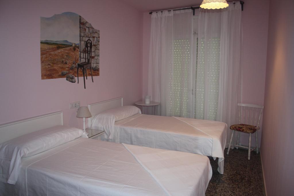 Guest house Isabel Ii Figueres (Girona)