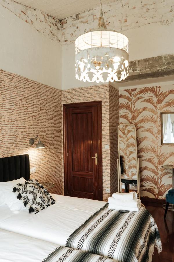 Casa Real 110+2 *