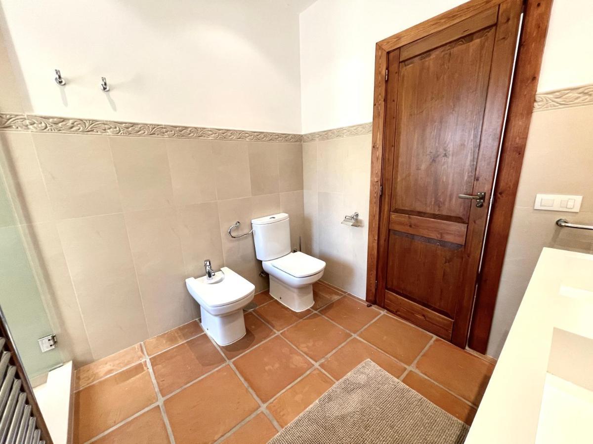 De Estilo Español Con Jardín Y Piscina Villa Altea