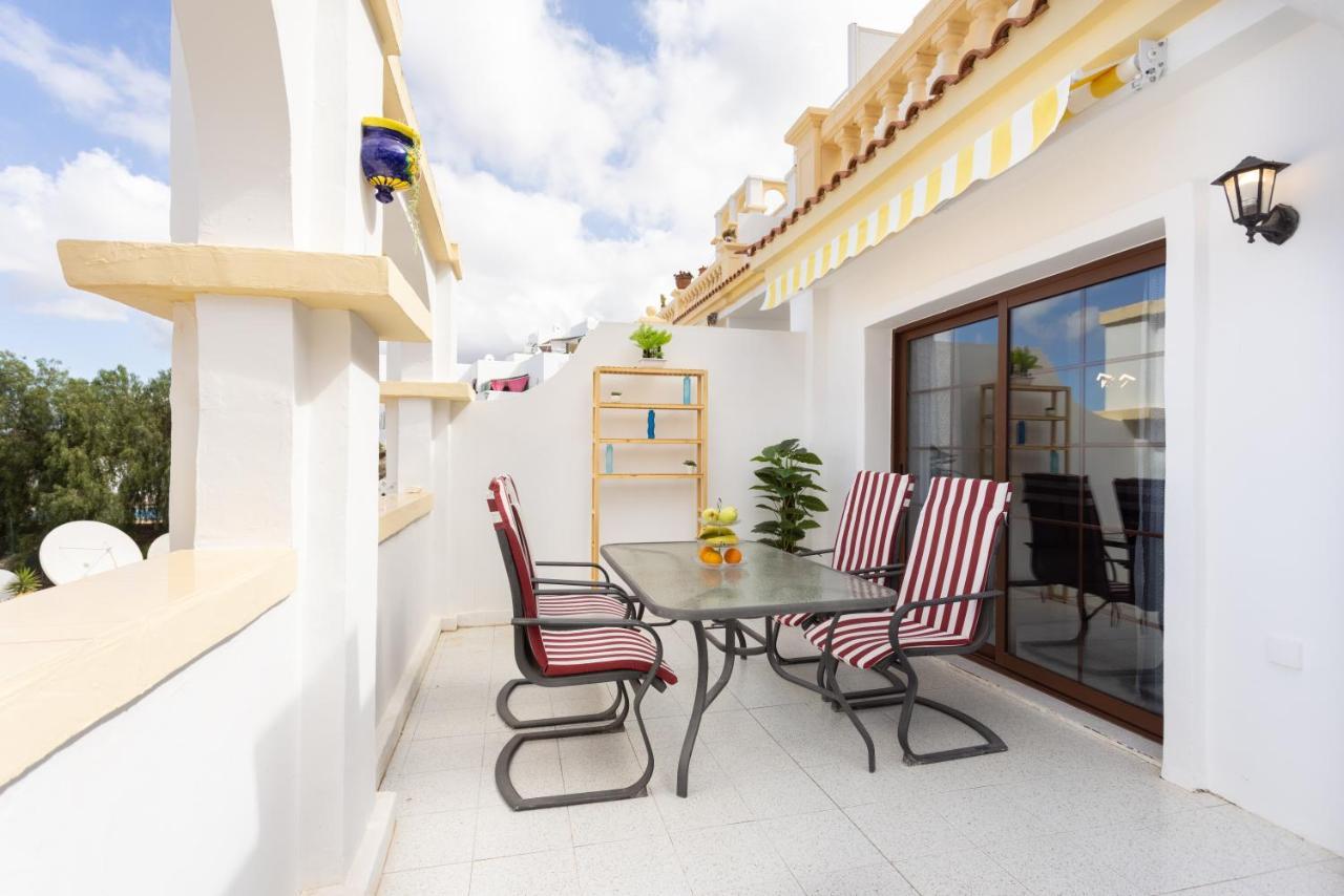 Stylish Design With Ocean, Pool View, King Size Bed, Wifi, Smart Tv, Free Parking 2 Pools Access Apartamento *