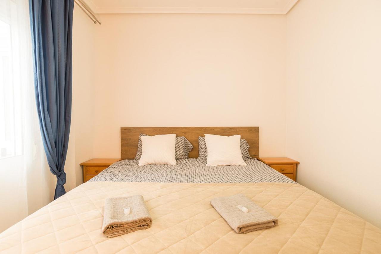 Apartment 2 Bedroom 2 Bathroom Entire In With Pool *