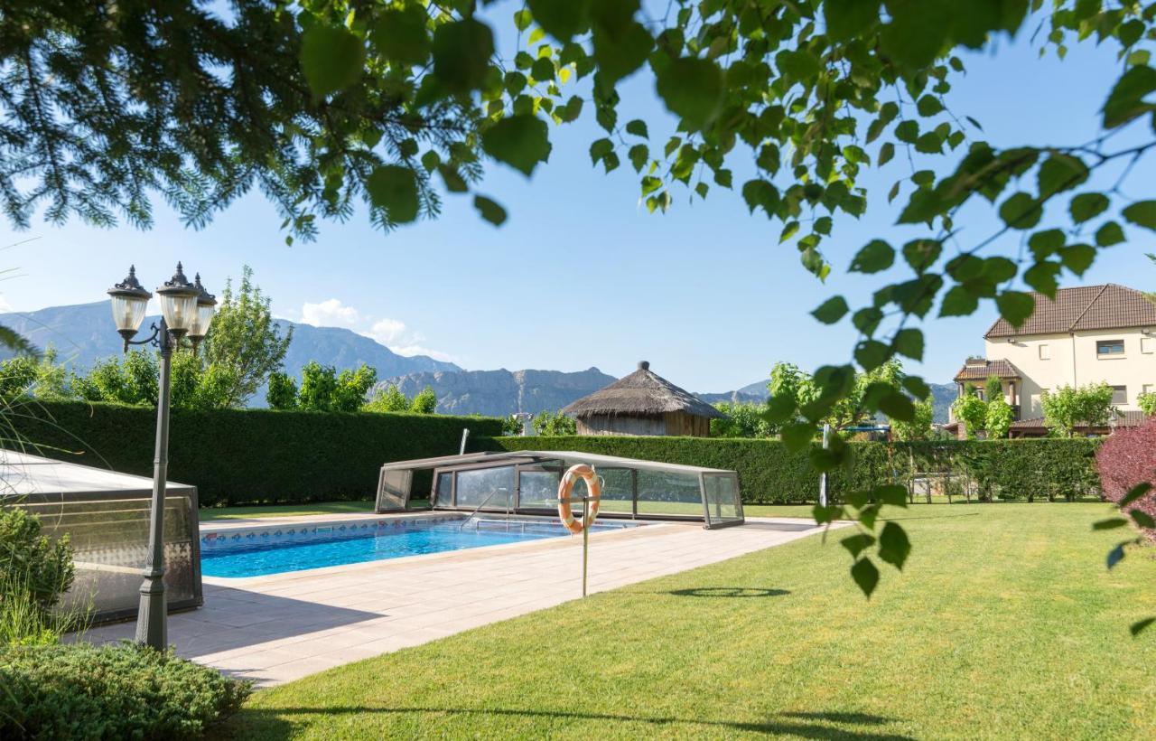 Hotel Restaurant Cal Petit 3*