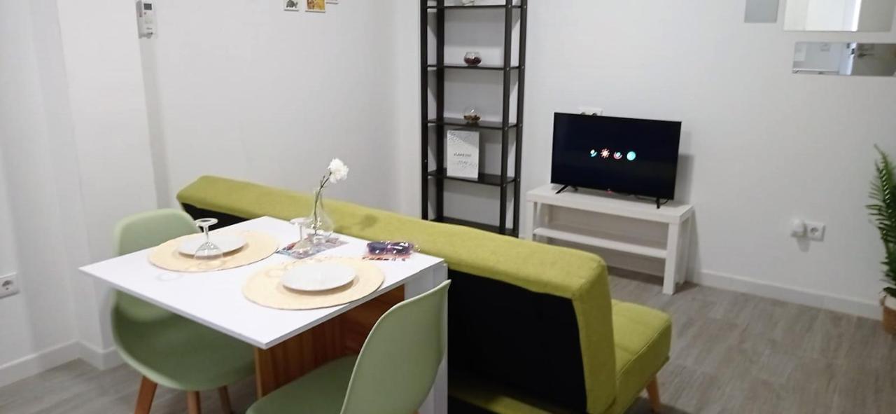 Apartamento En Absoluto Centro En 1º A Algeciras