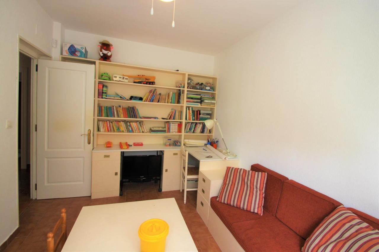Casaturis En Urb. La Font Sant Joan D'alacant Ch102