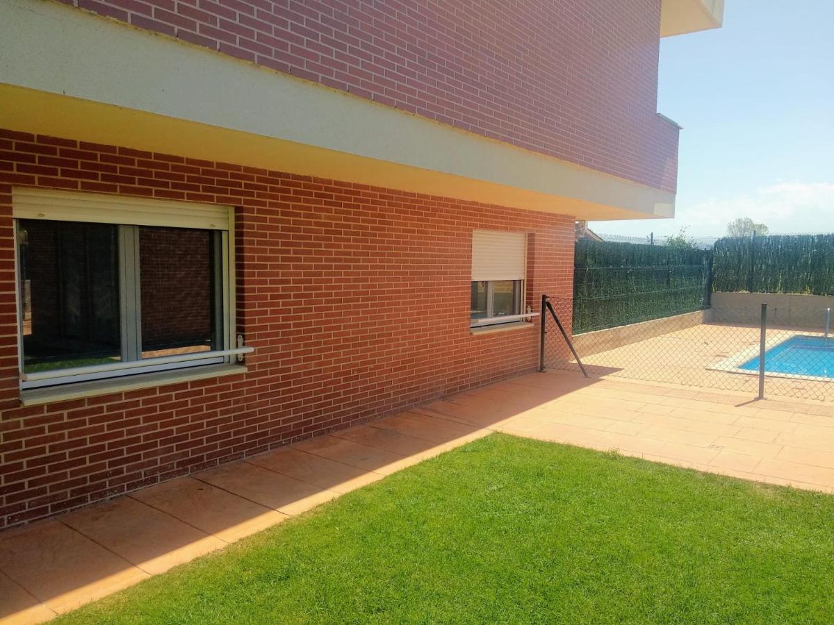 El Jardin De Manantiales Apartment *
