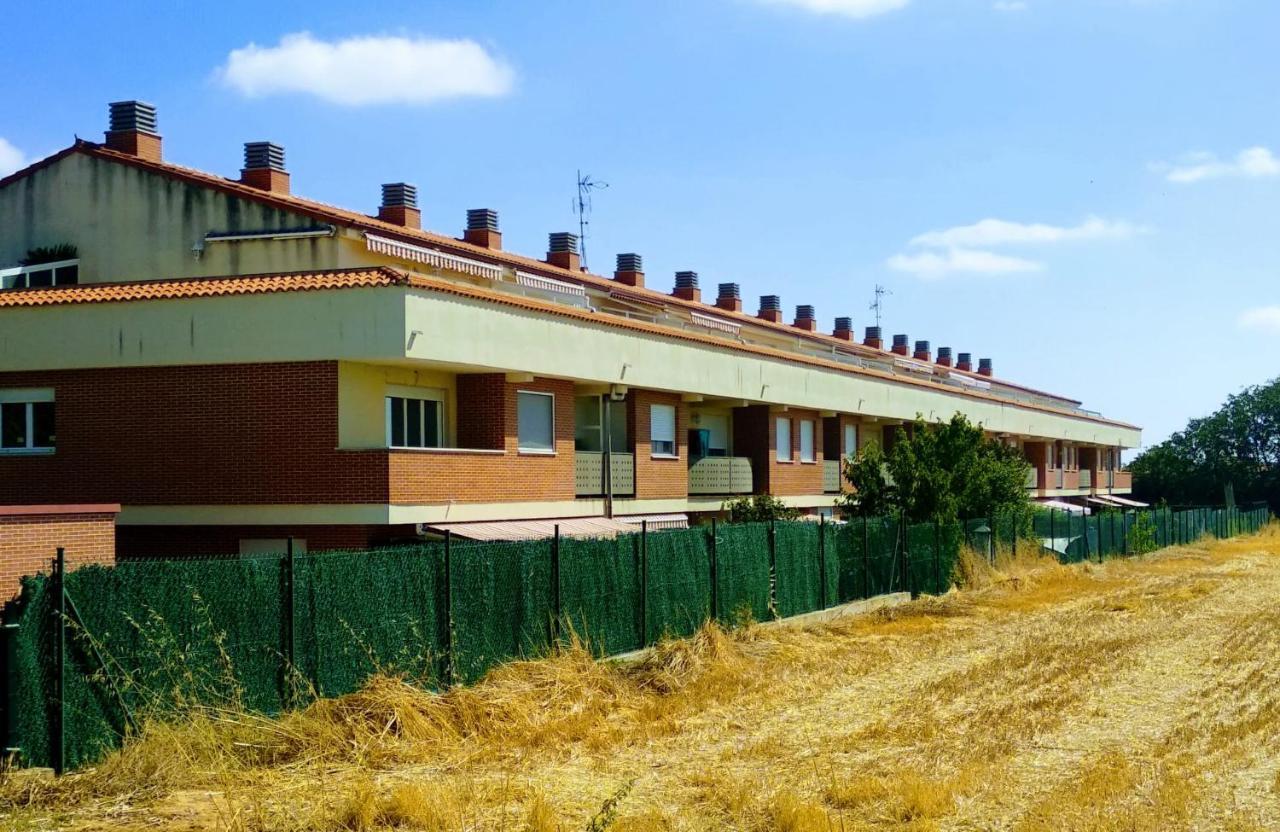 El Jardin De Manantiales Apartment *