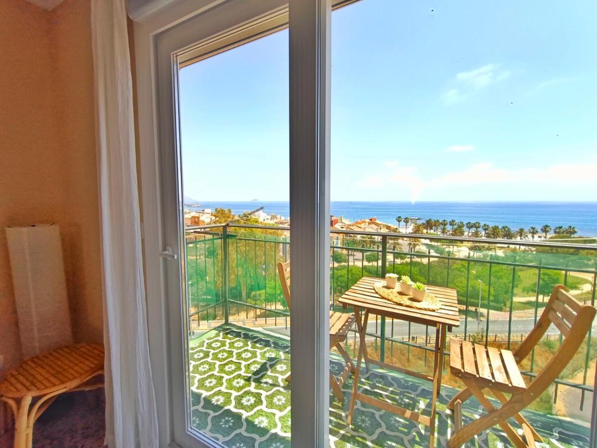 La With A View Apartment *