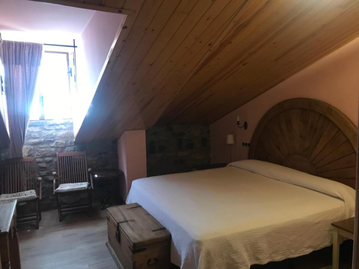 Románica 3*