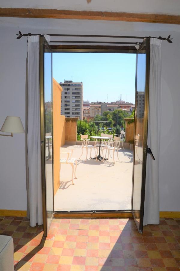 Lo Palauet De La Muralla Balaguer