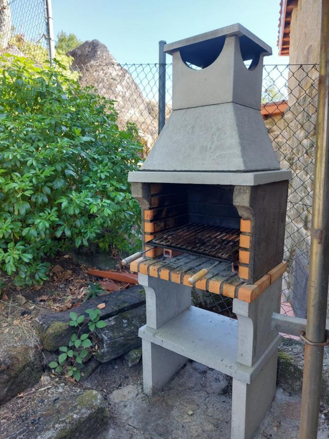La Casa De Rocas - En La Ribeira Sacra Holiday home