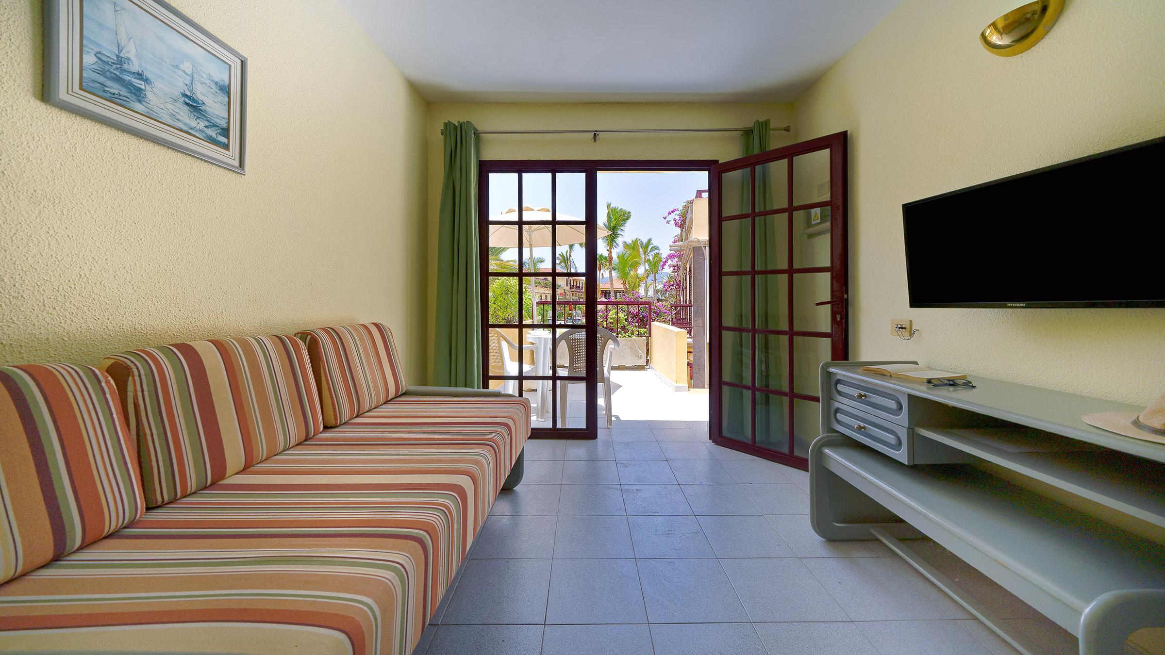 Maspalomas Oasis Club Apartahotel 2*