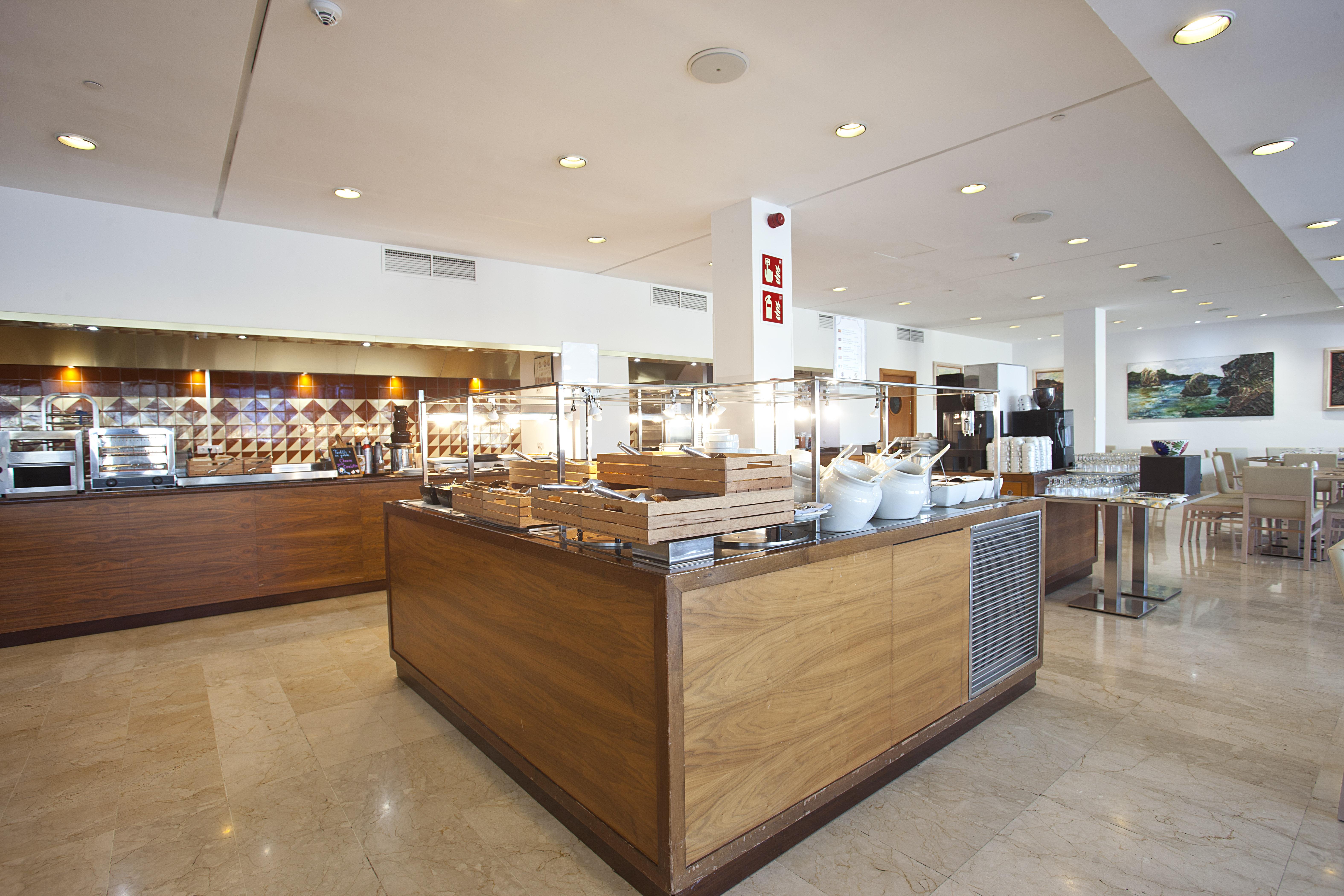 Apartahotel Ponent Mar