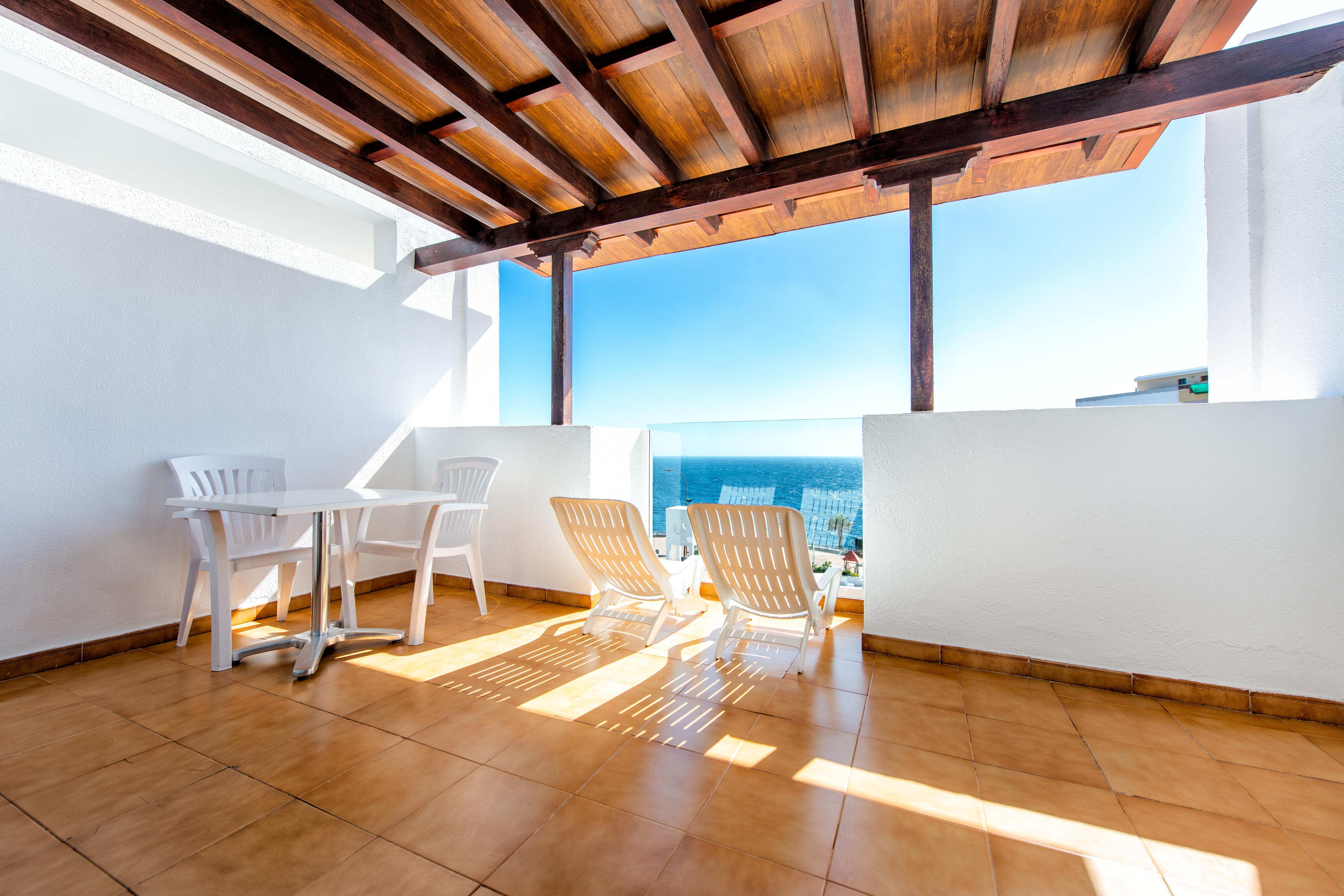 Albatros Apartahotel *