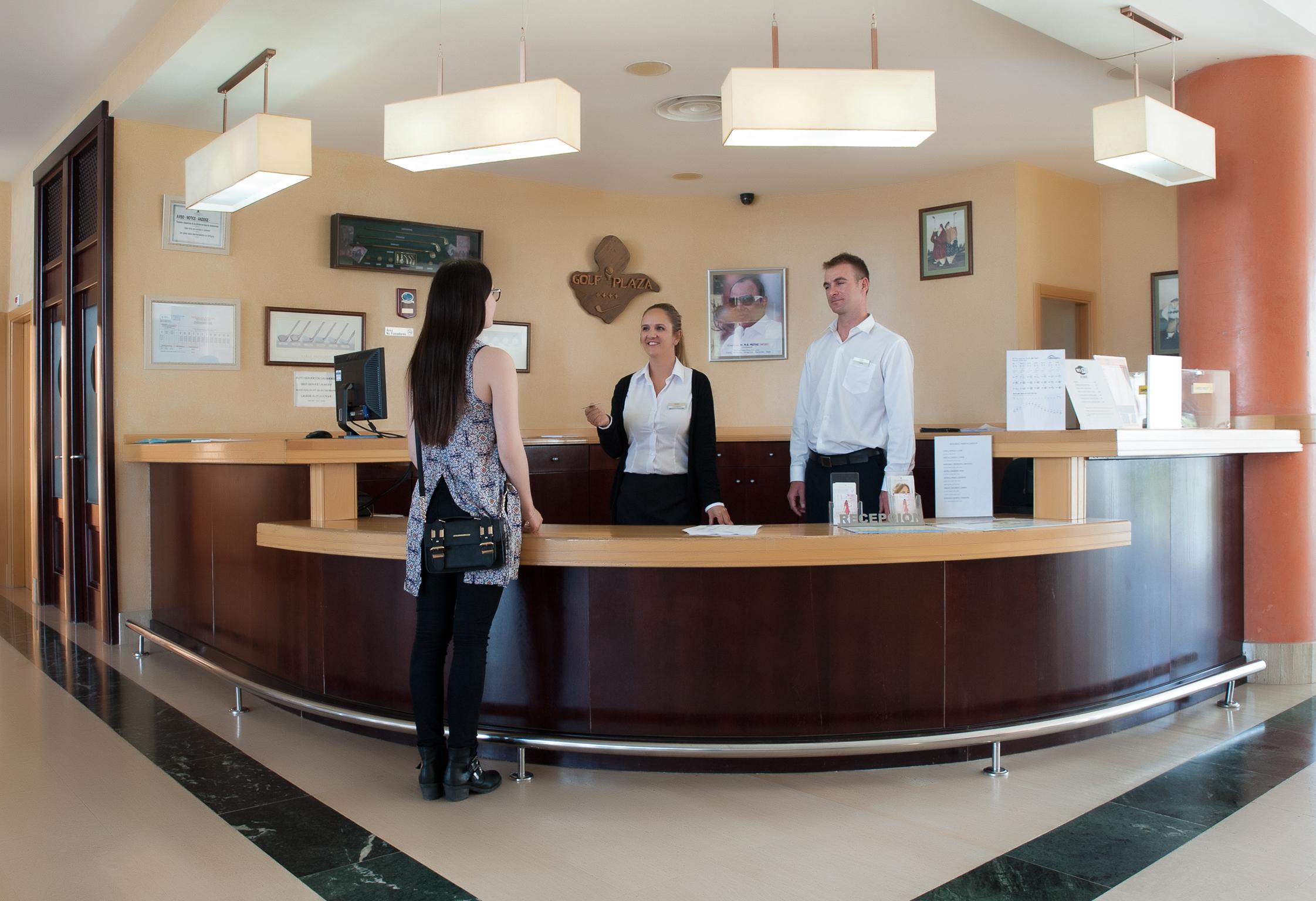 Hotel Grand Muthu Golf Plaza &