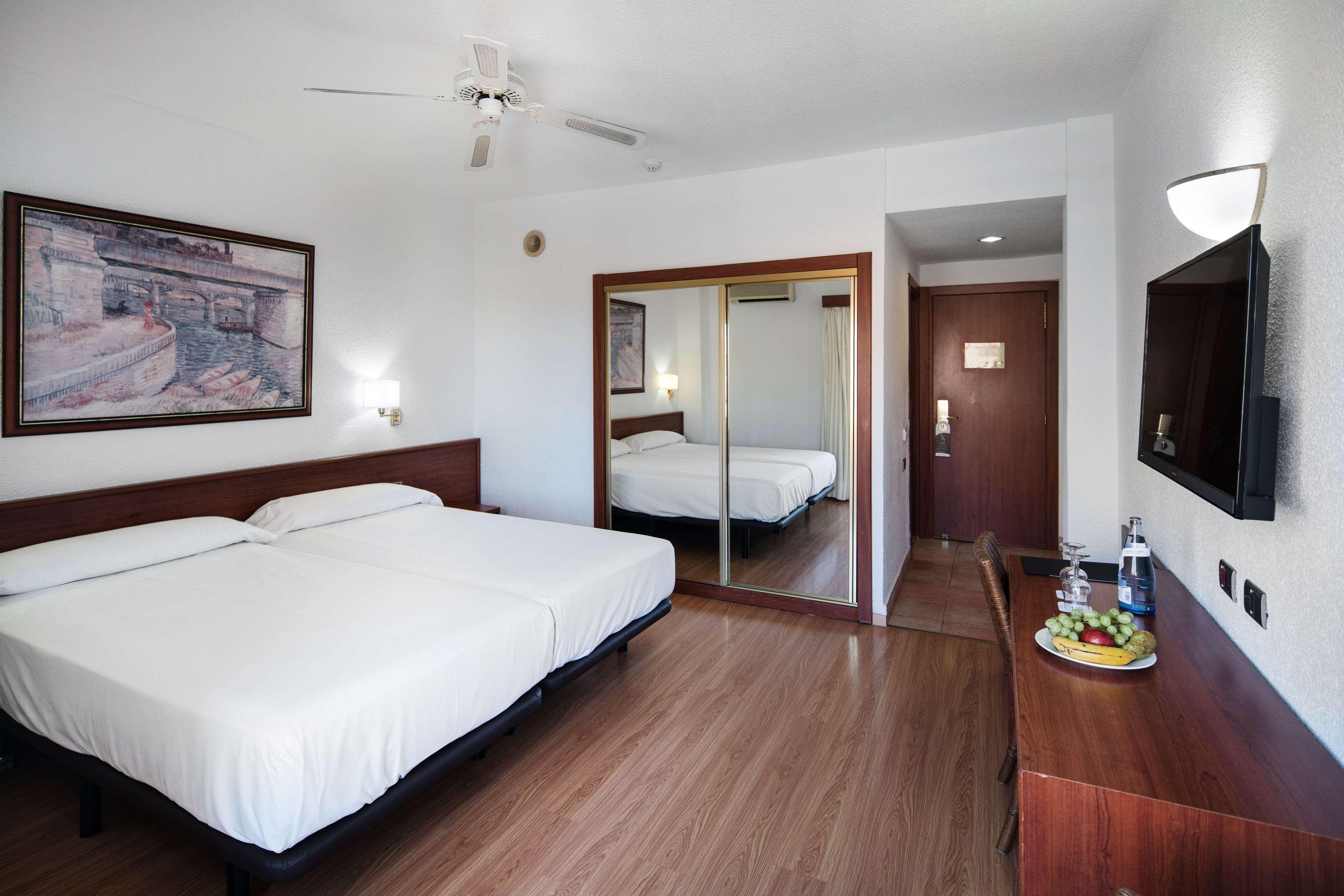 Catalonia Punta Del Rey Hotel 4*
