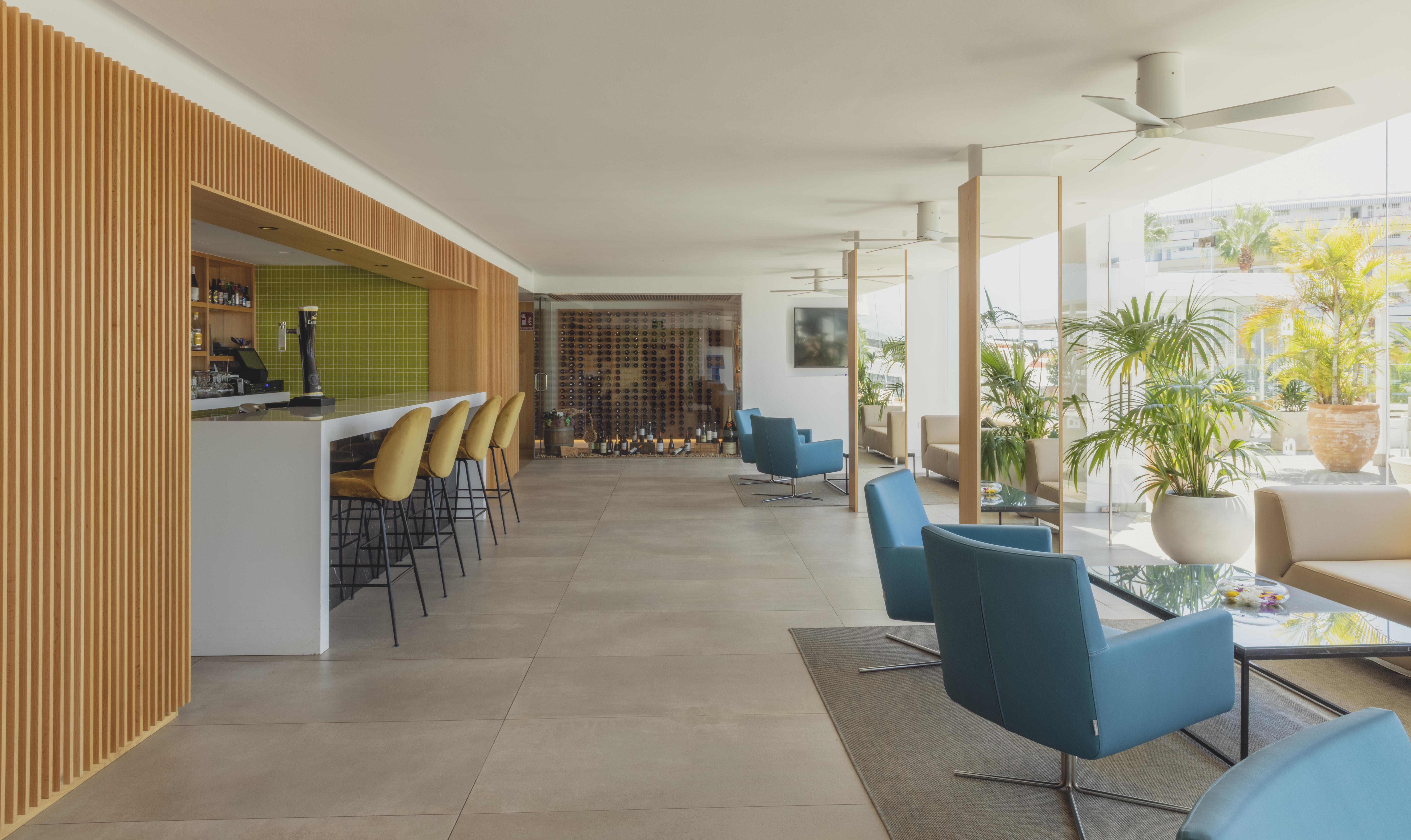 Flamingo Mate Hotel 4*