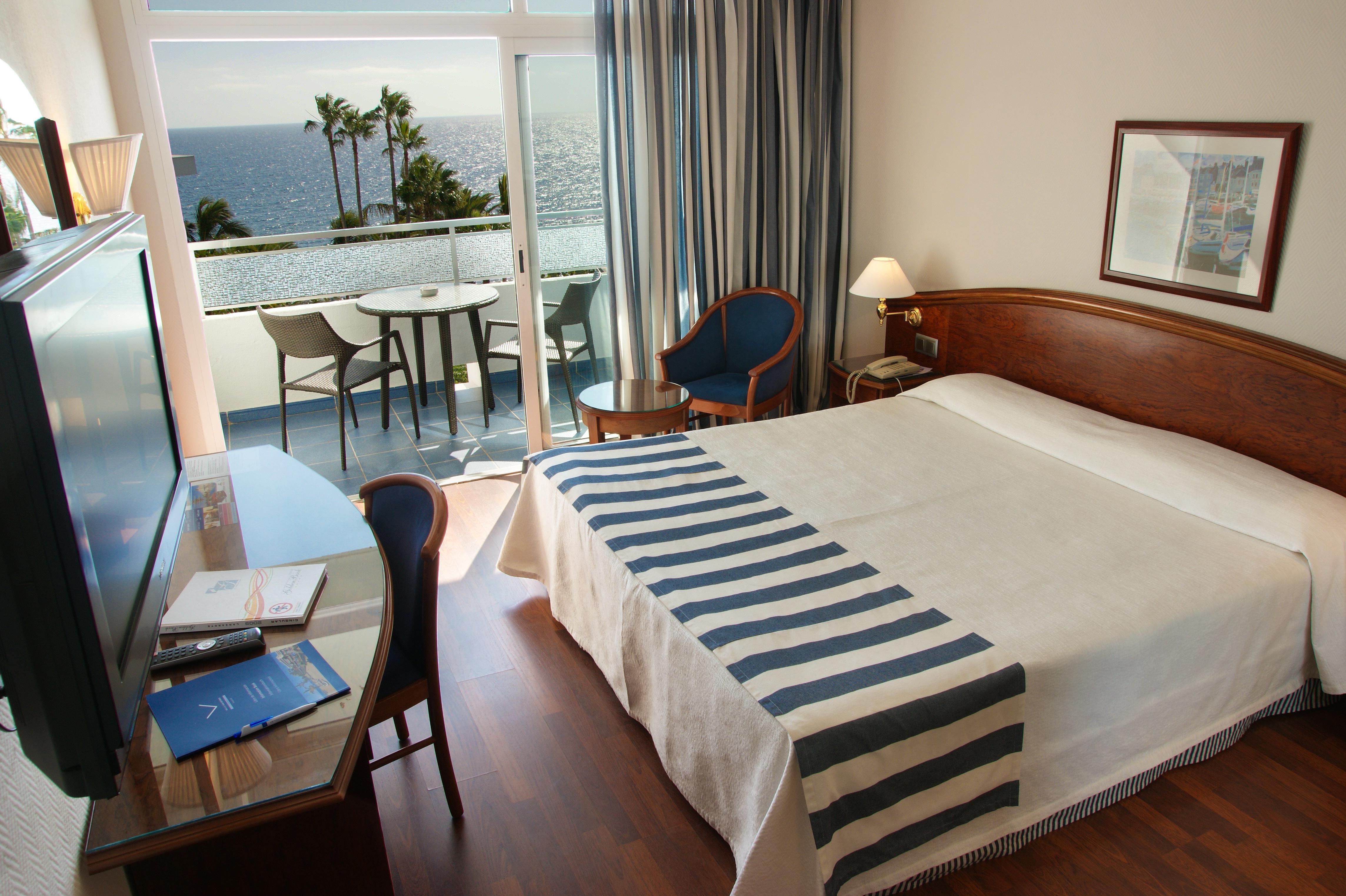 Hotel Vik San Antonio 4*