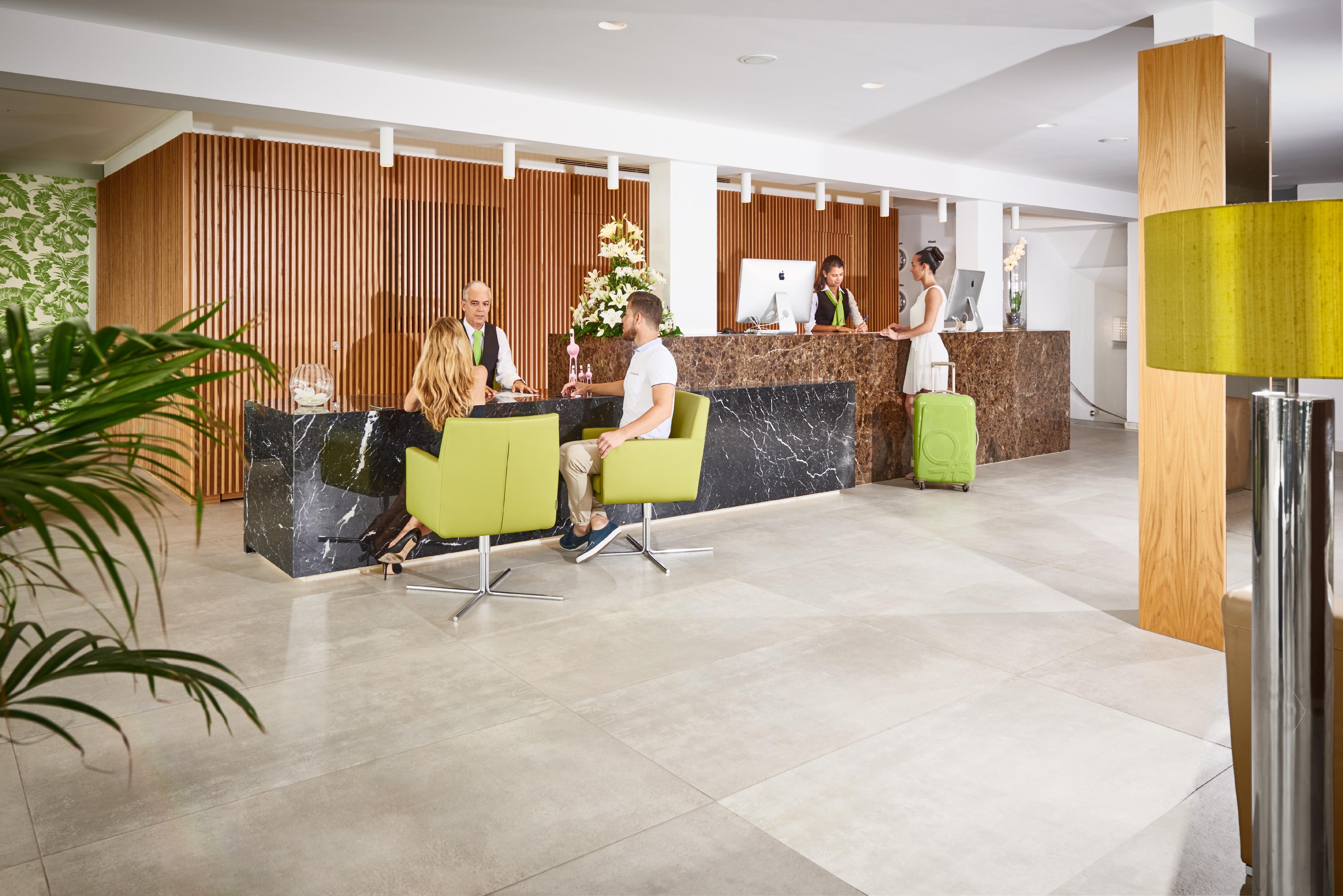 Hotel Flamingo Mate 4*