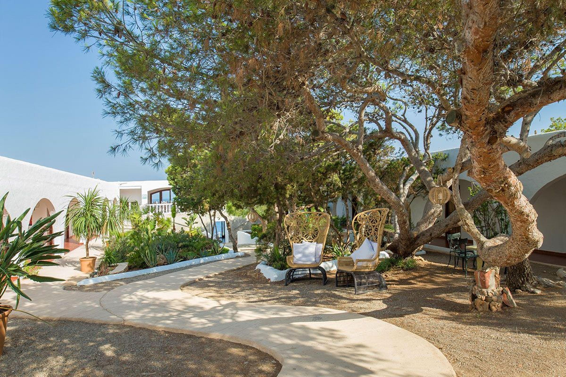 Pensión La Torre Ibiza Cap Negret *