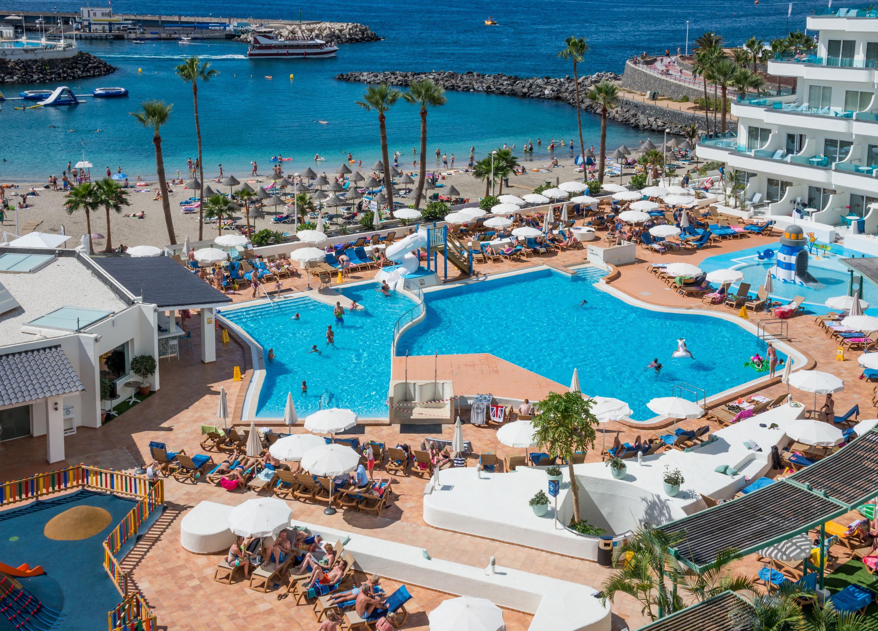 Hotel Hovima La Pinta Beachfront Family 4*