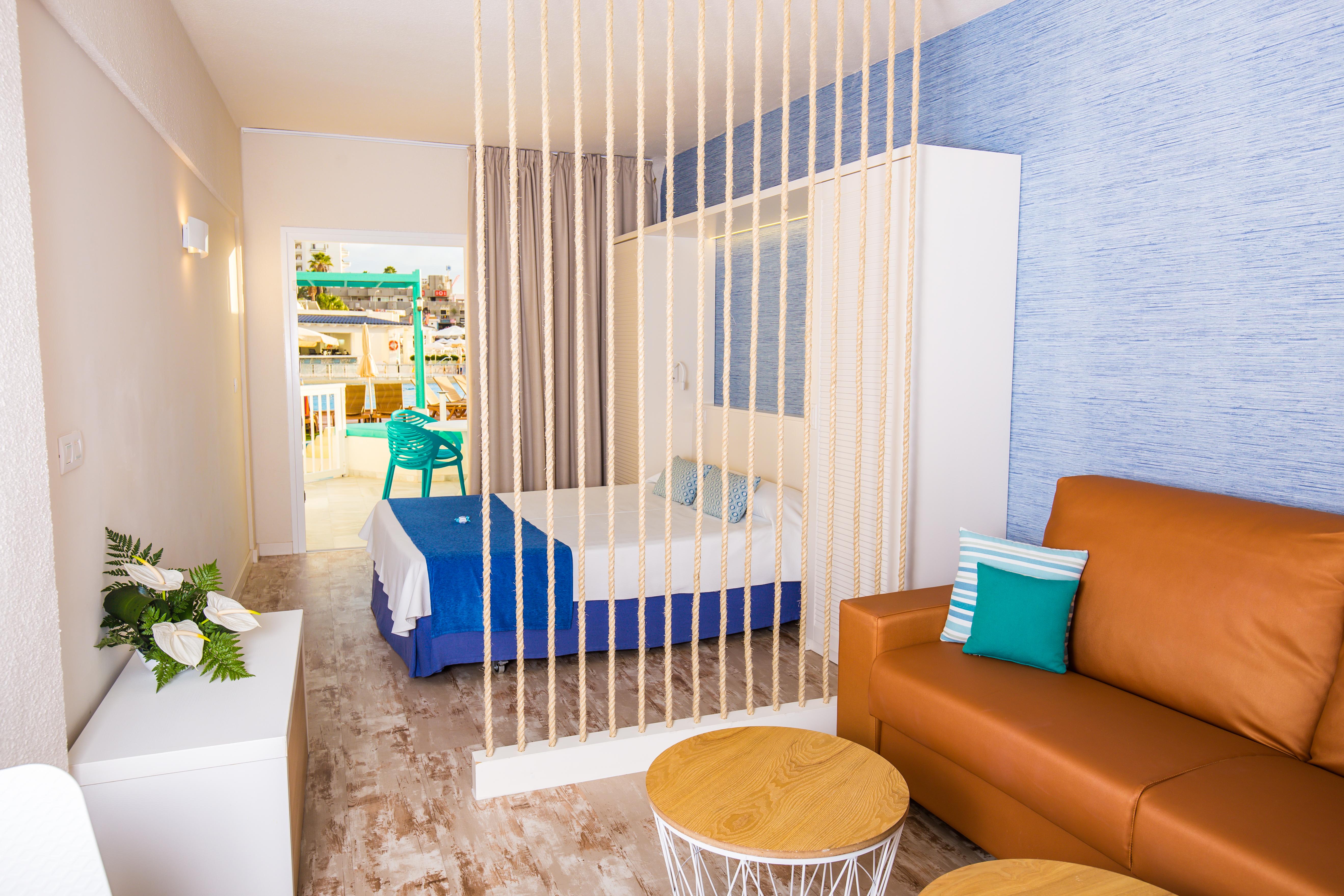 Hovima La Pinta Beachfront Family
