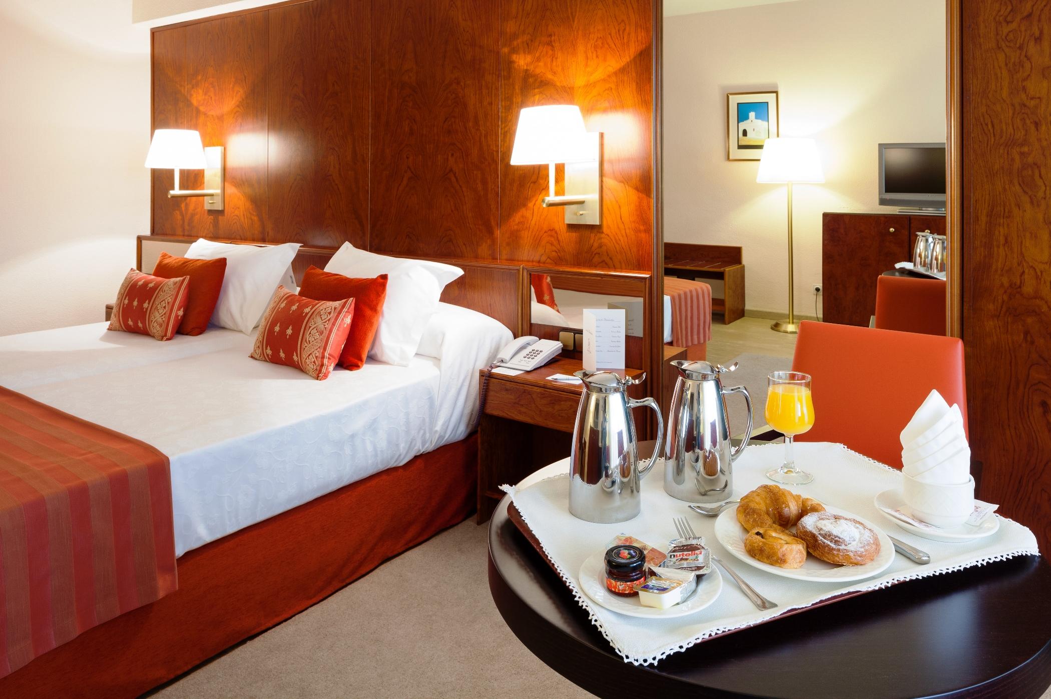 Royal Plaza 4*