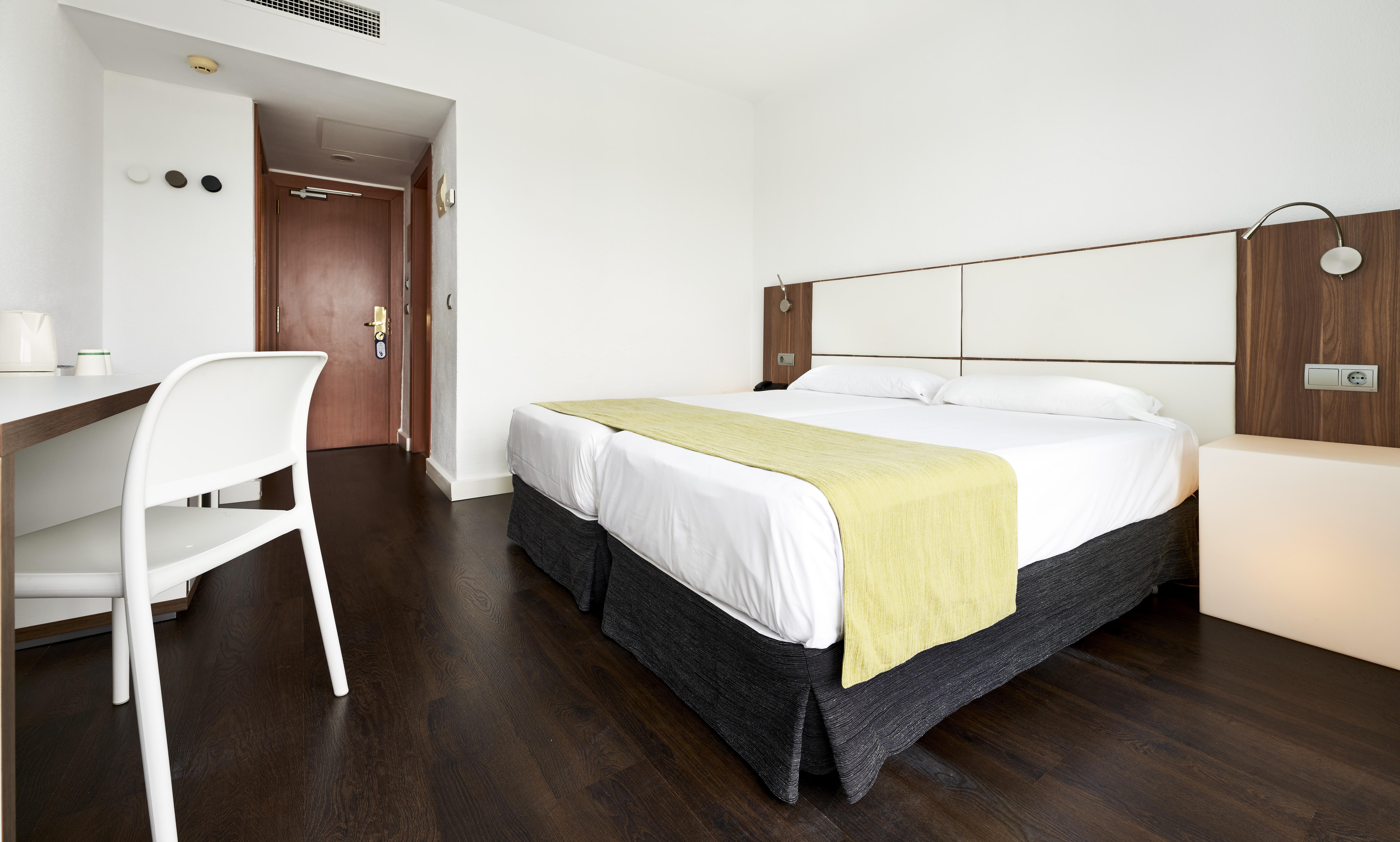 Globales Cala Blanca Hotel