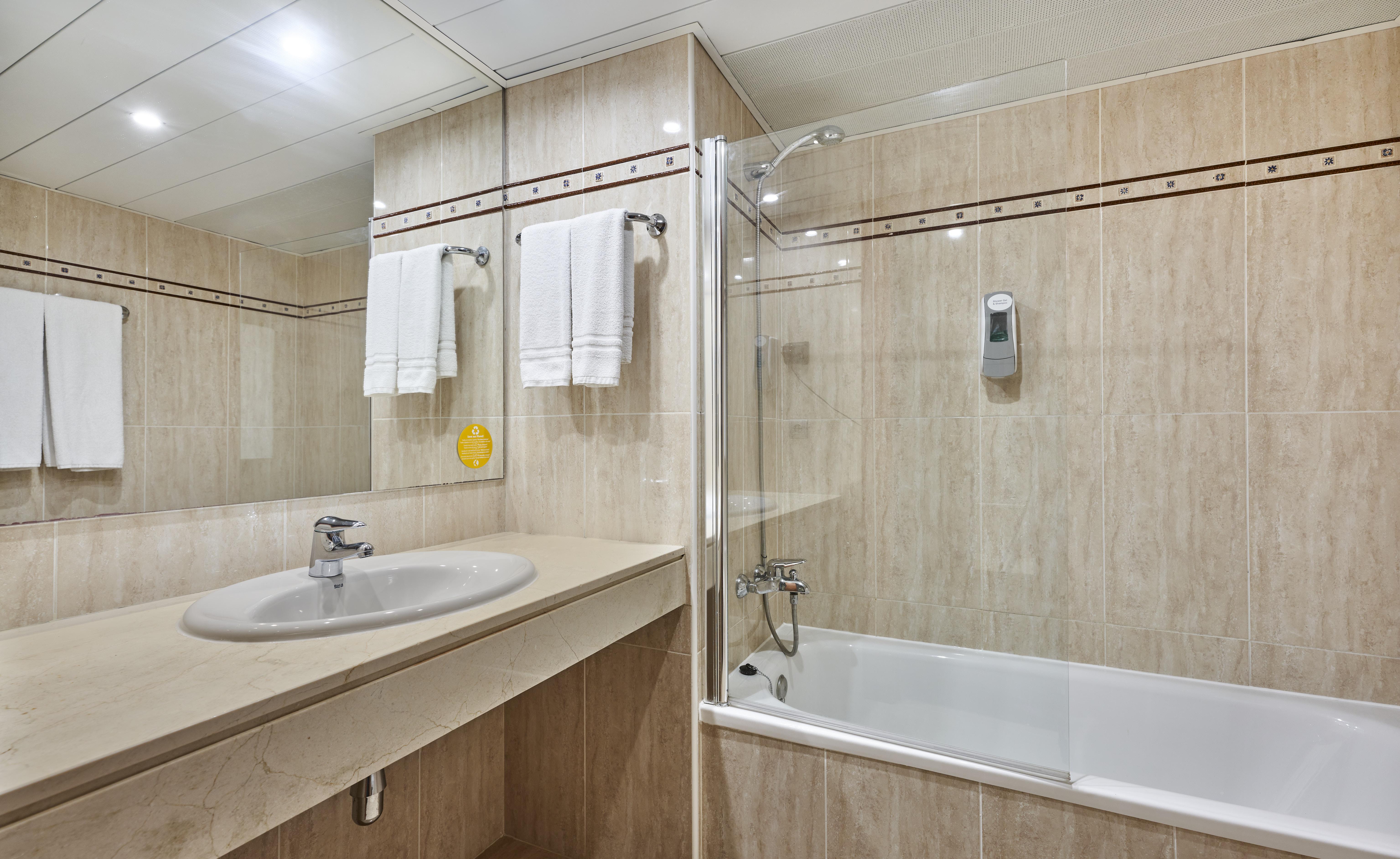 Hotel Globales Cala Blanca 4*