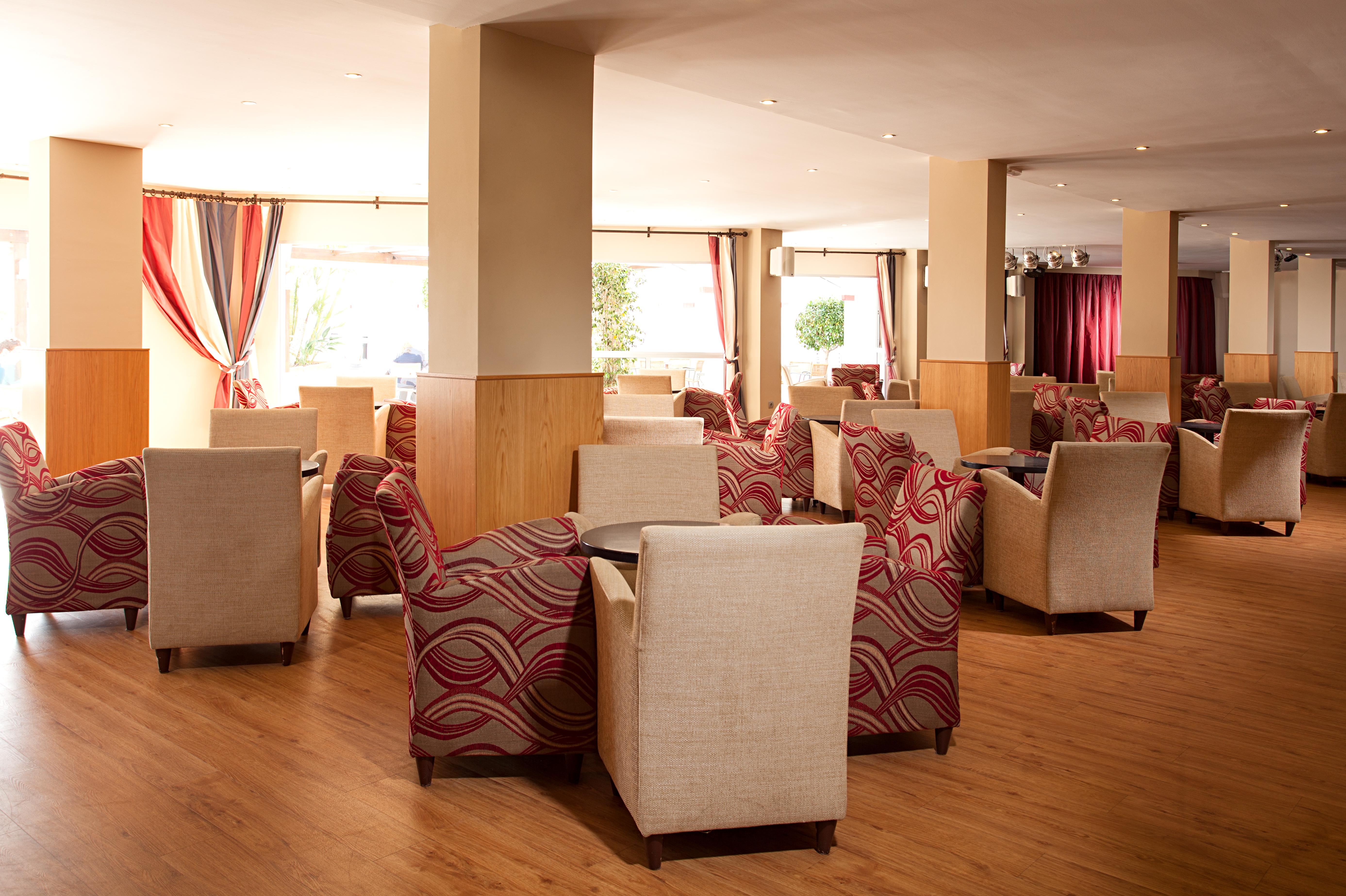 Apartahotel Marinas De Beach&spa Nerja