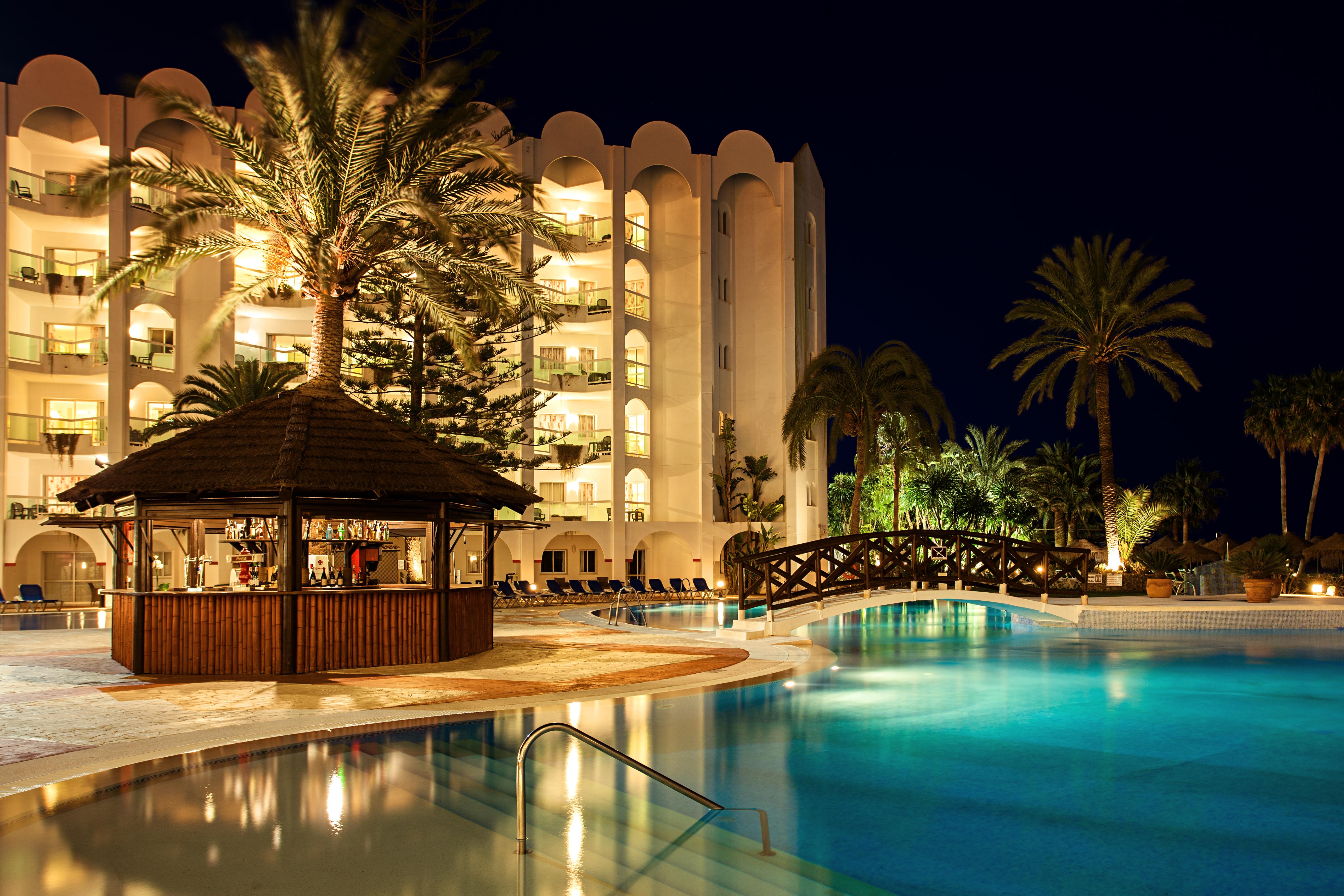 Apartahotel Marinas De Beach&spa 4*