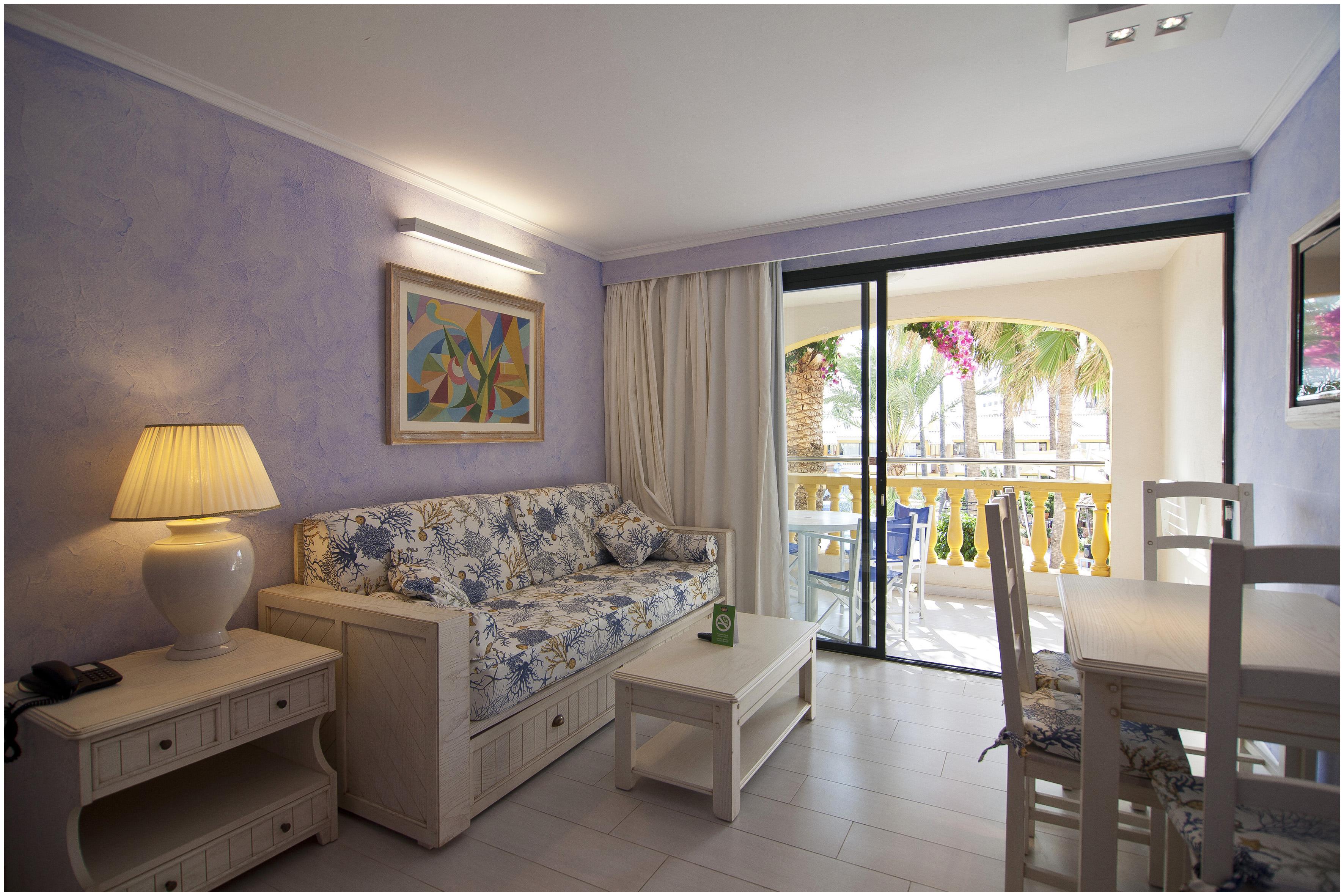 Hotel Royal Family Club
