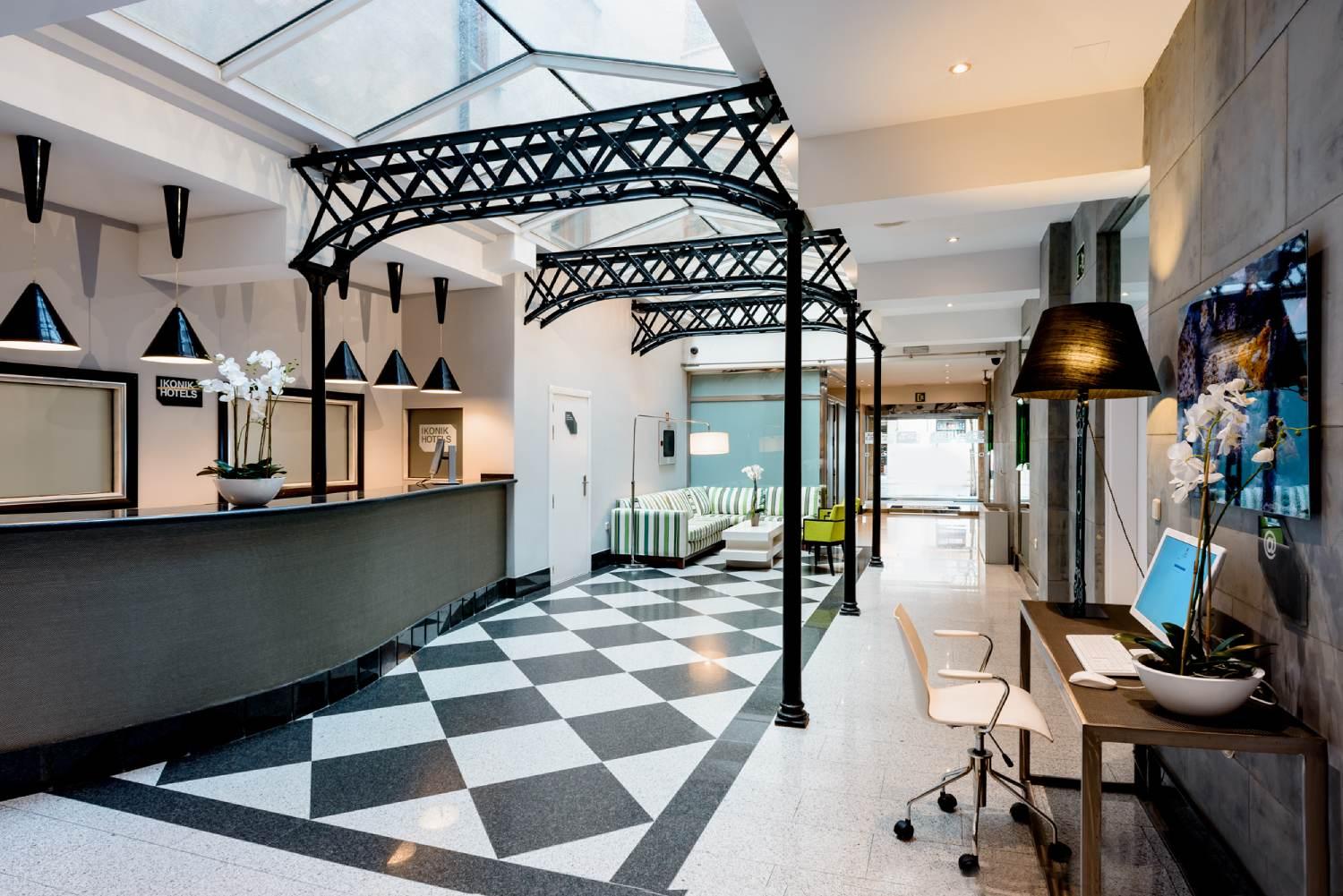 Ikonik Plaza Mercado Hotel