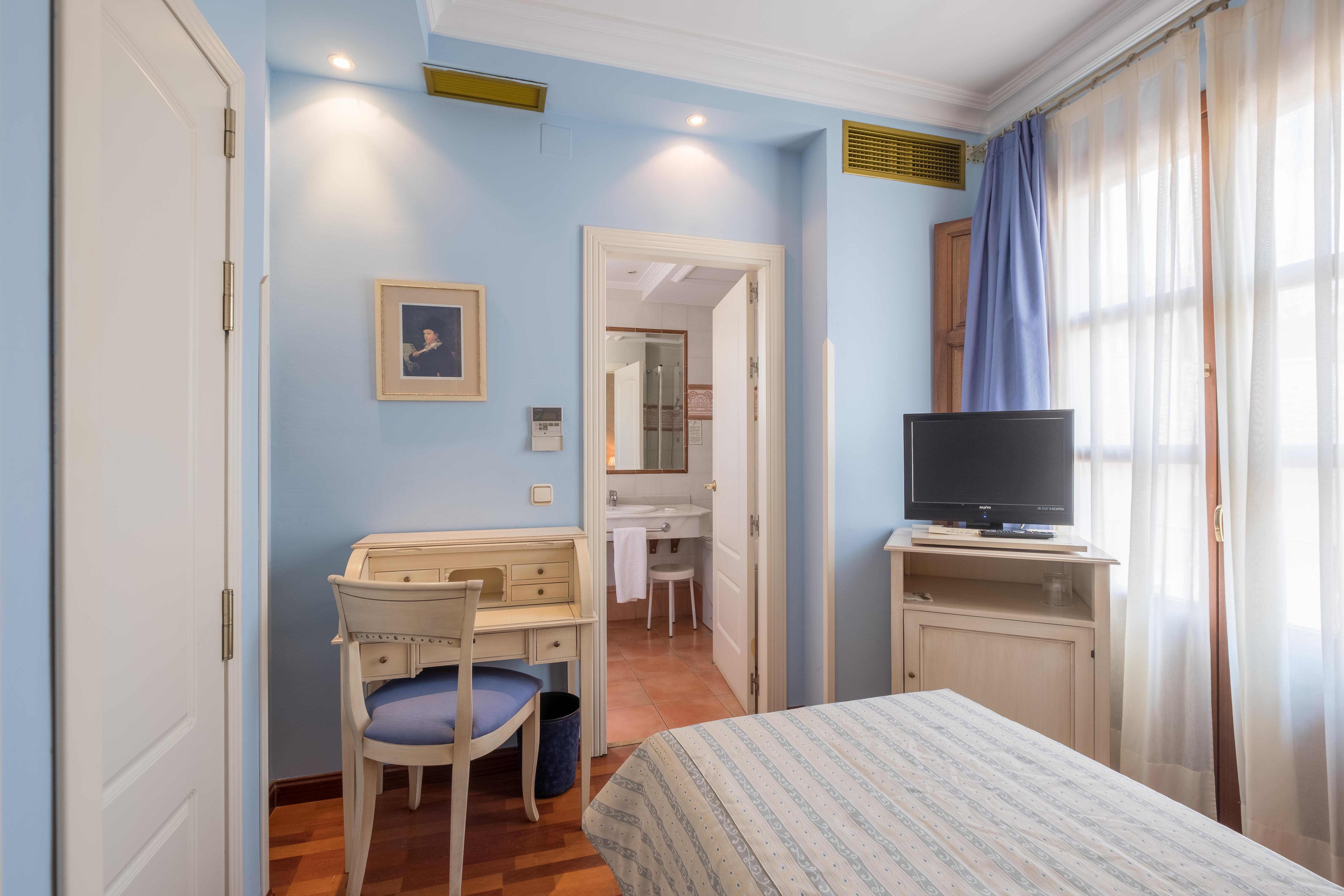 Hotel Condesa De 3*
