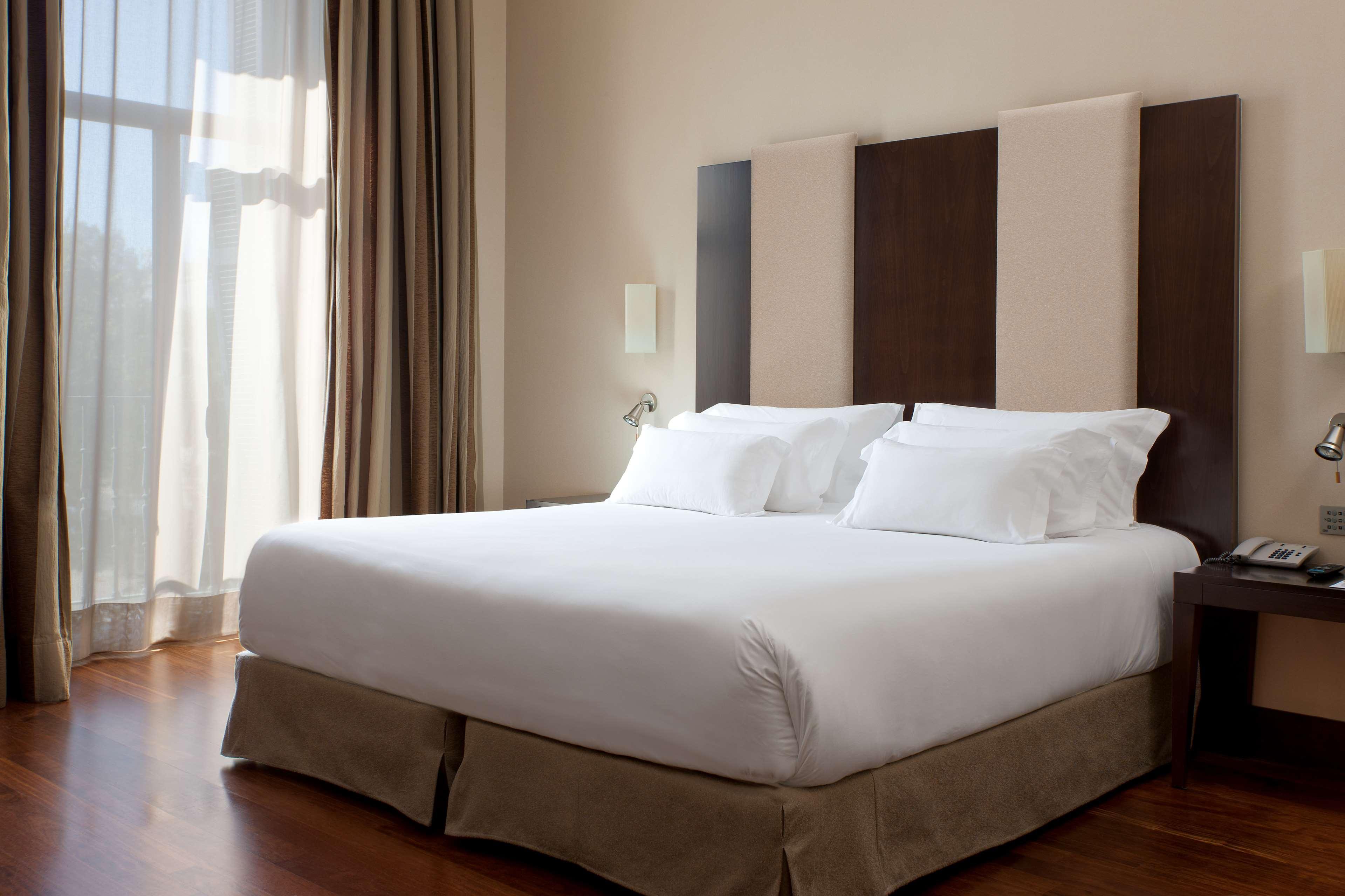Nh Collection Palacio De Hotel 4*