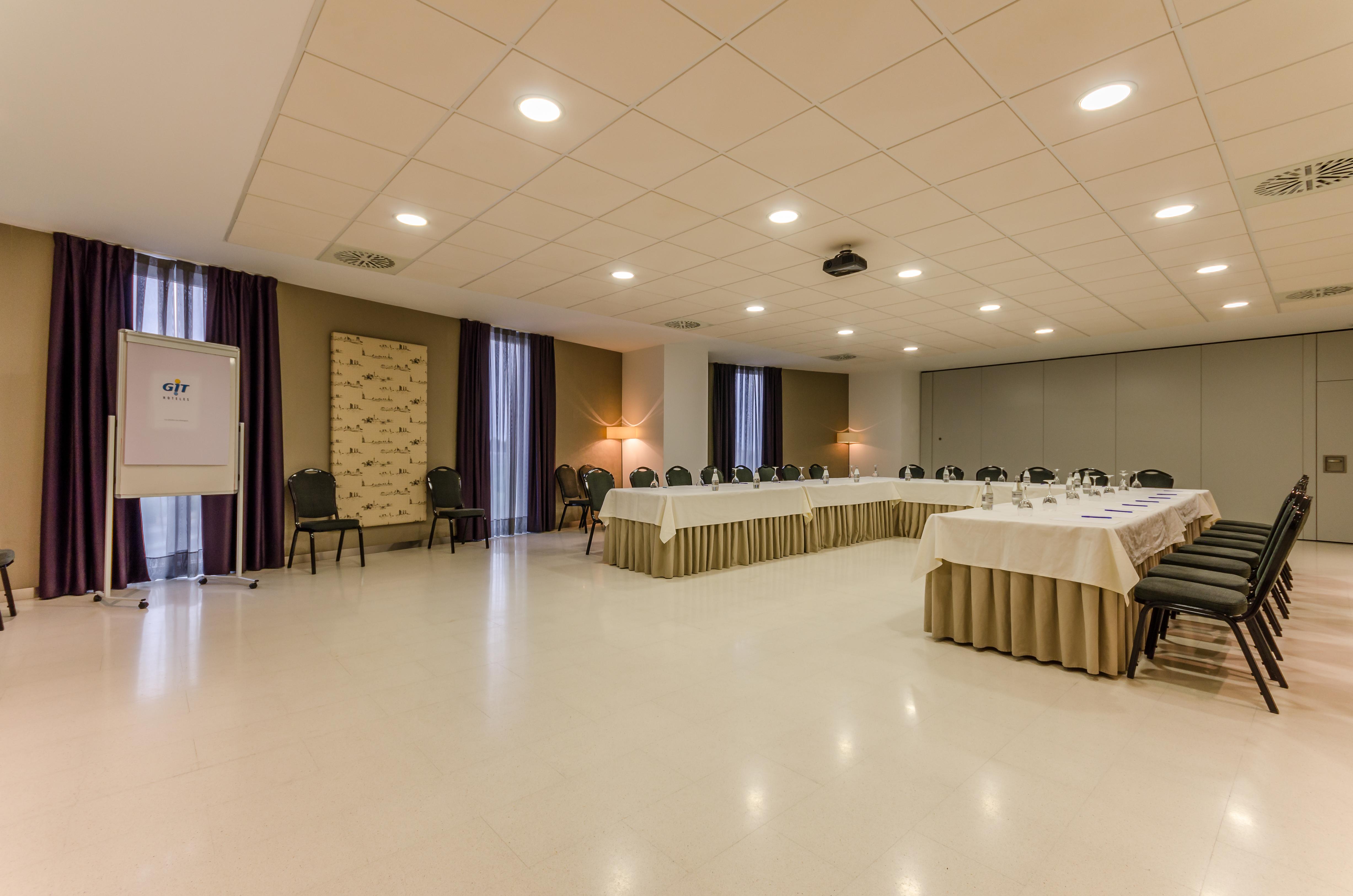 Yit Vía Sevilla Mairena 4* Mairena del Aljarafe