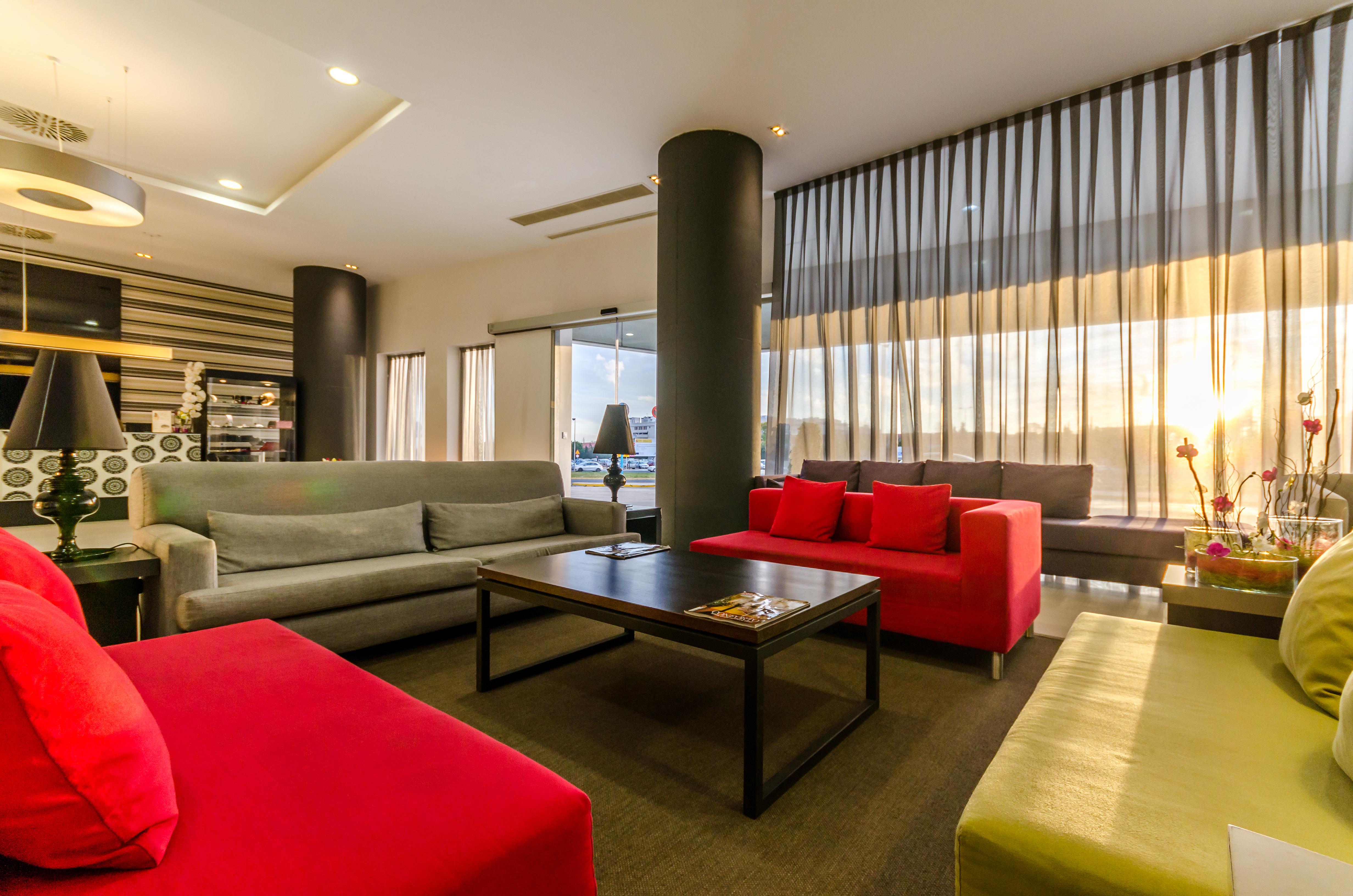 Yit Vía Sevilla Mairena Hotel