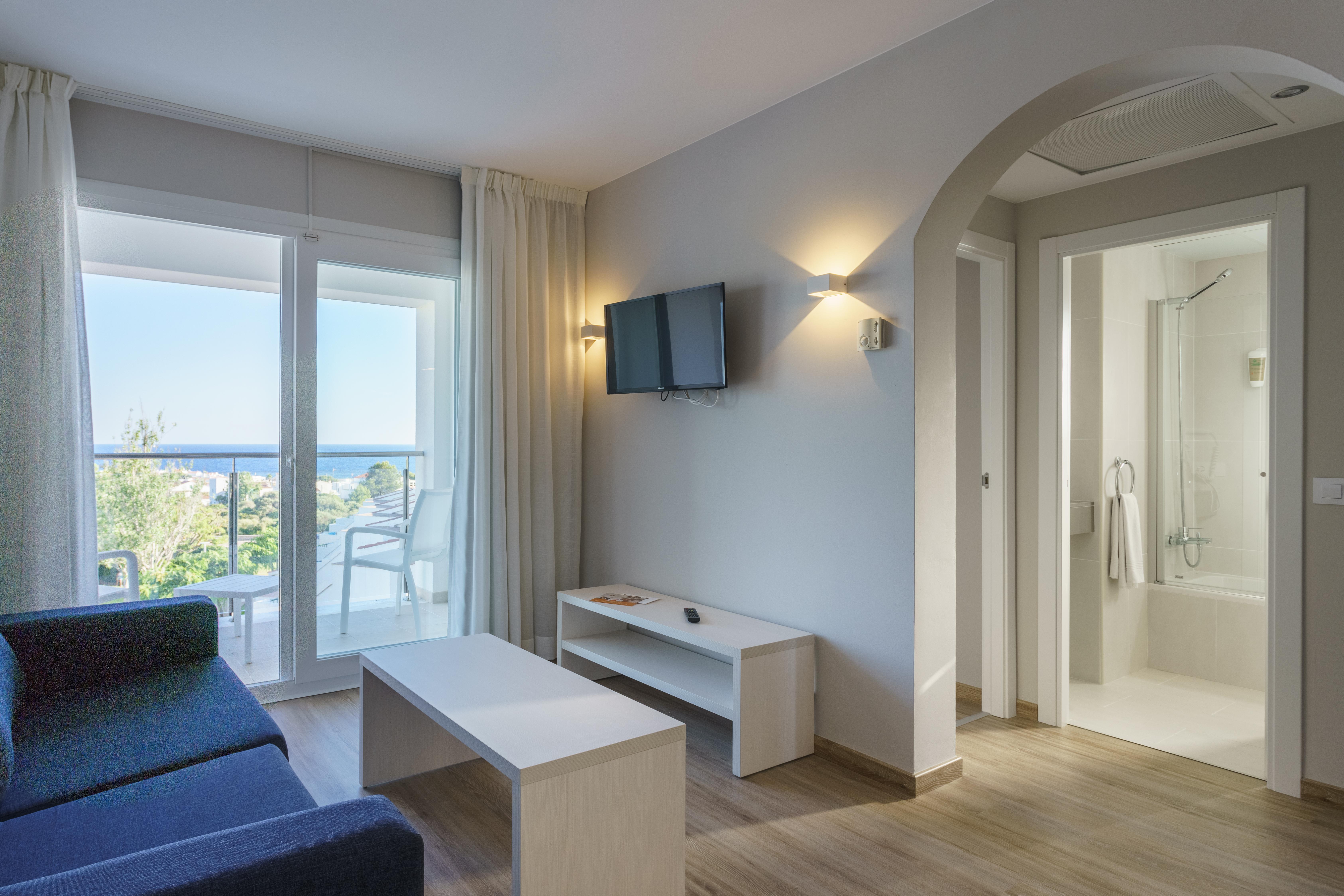 Minura Sur Menorca & Waterpark 4*