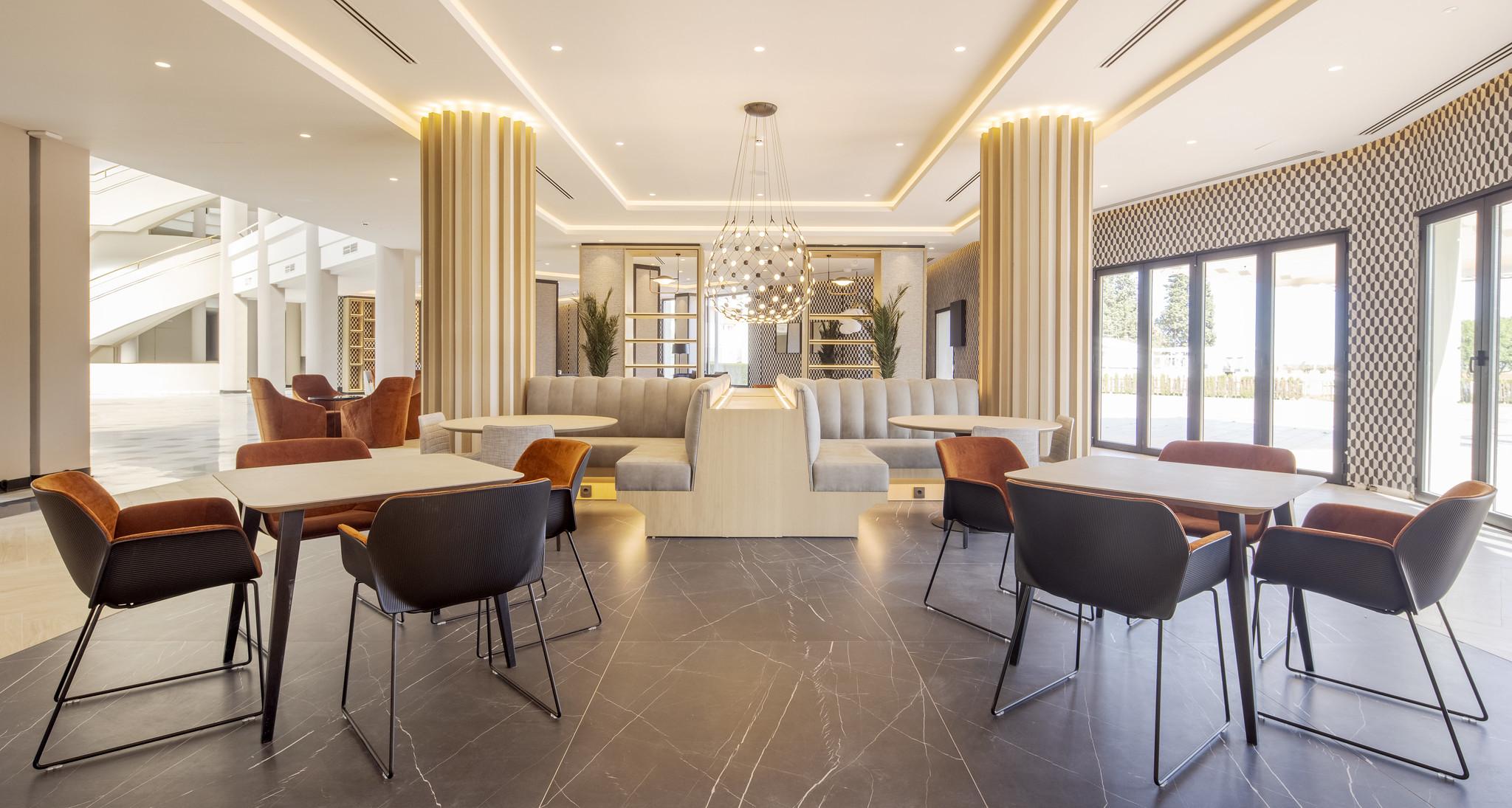 Hotel Ilunion Alcora Sevilla