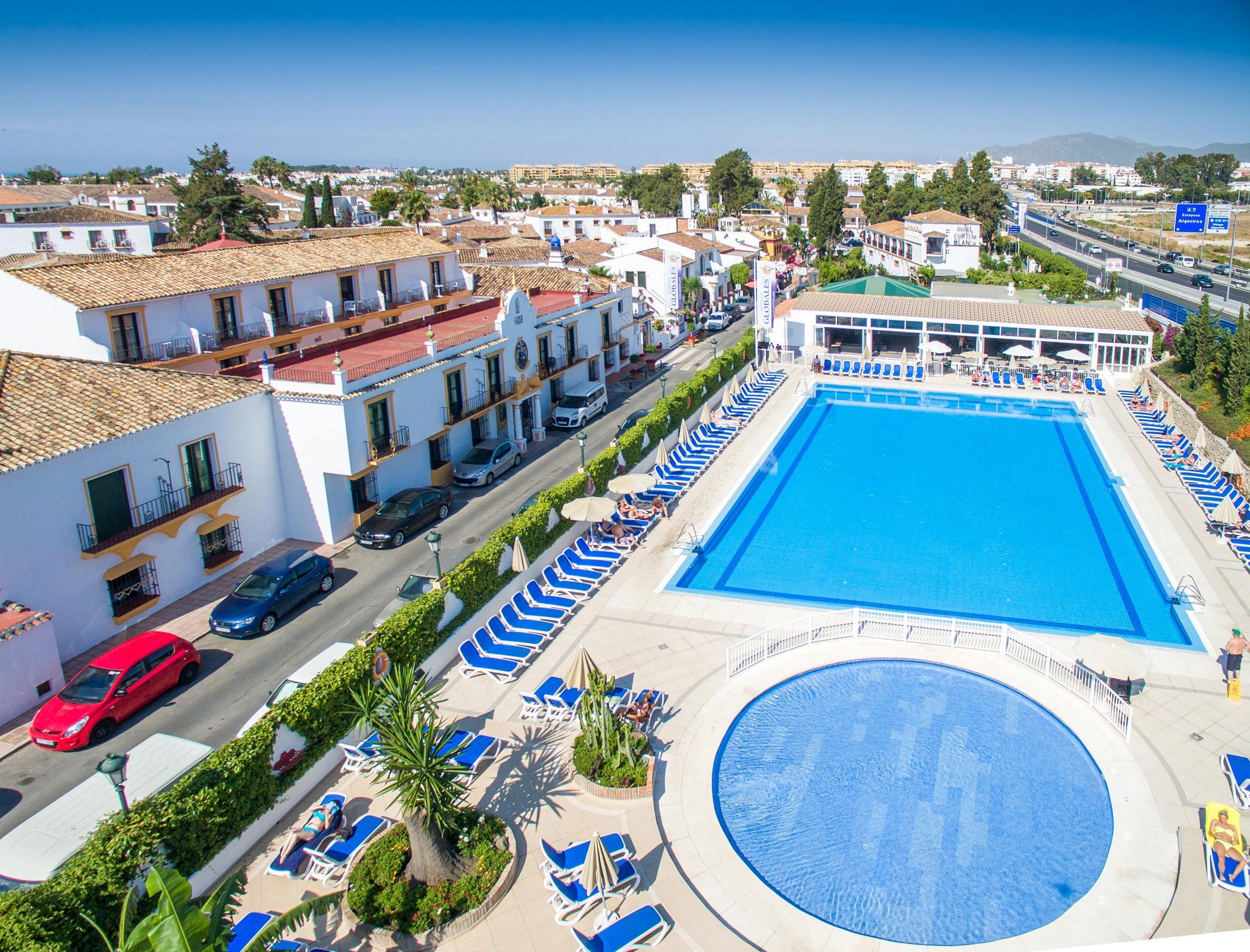 Hotel Globales Pueblo Andaluz 3*