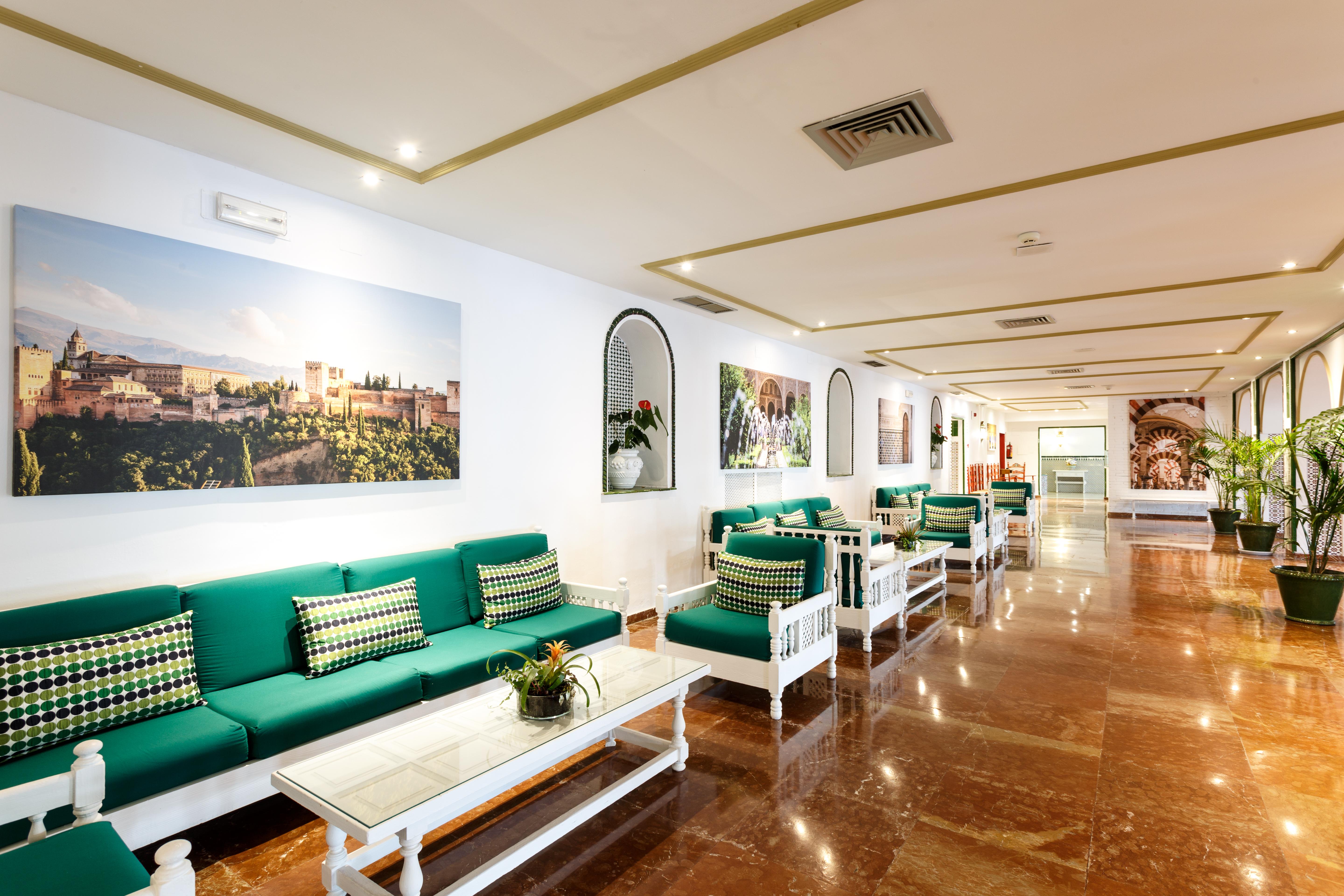 Globales Pueblo Andaluz Hotel 3*